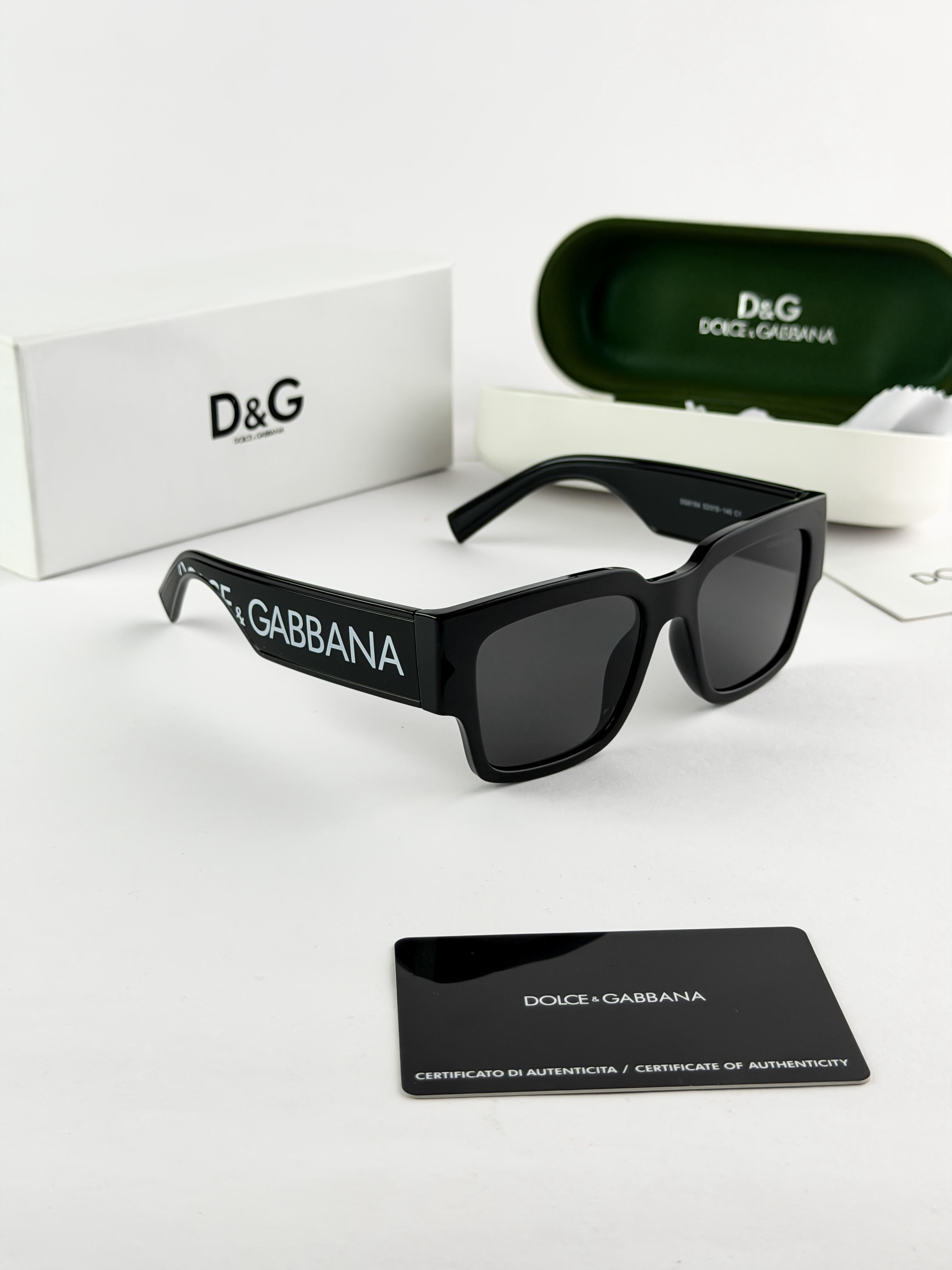 Dolc_e & Gabb_ana Black sunglass 6184