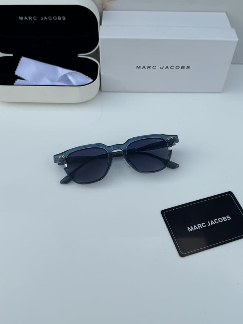 M_arc jac_obs 1131 blue Black