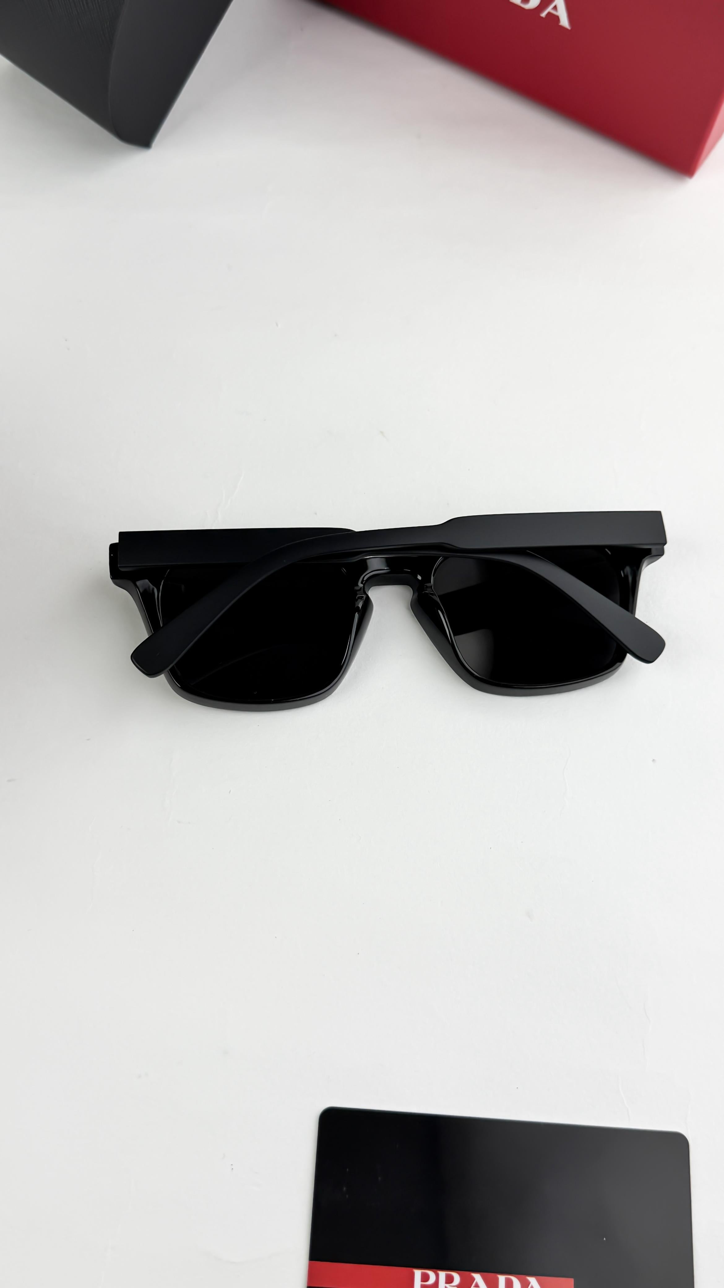 Pra_da BLACK MAMBA 26025