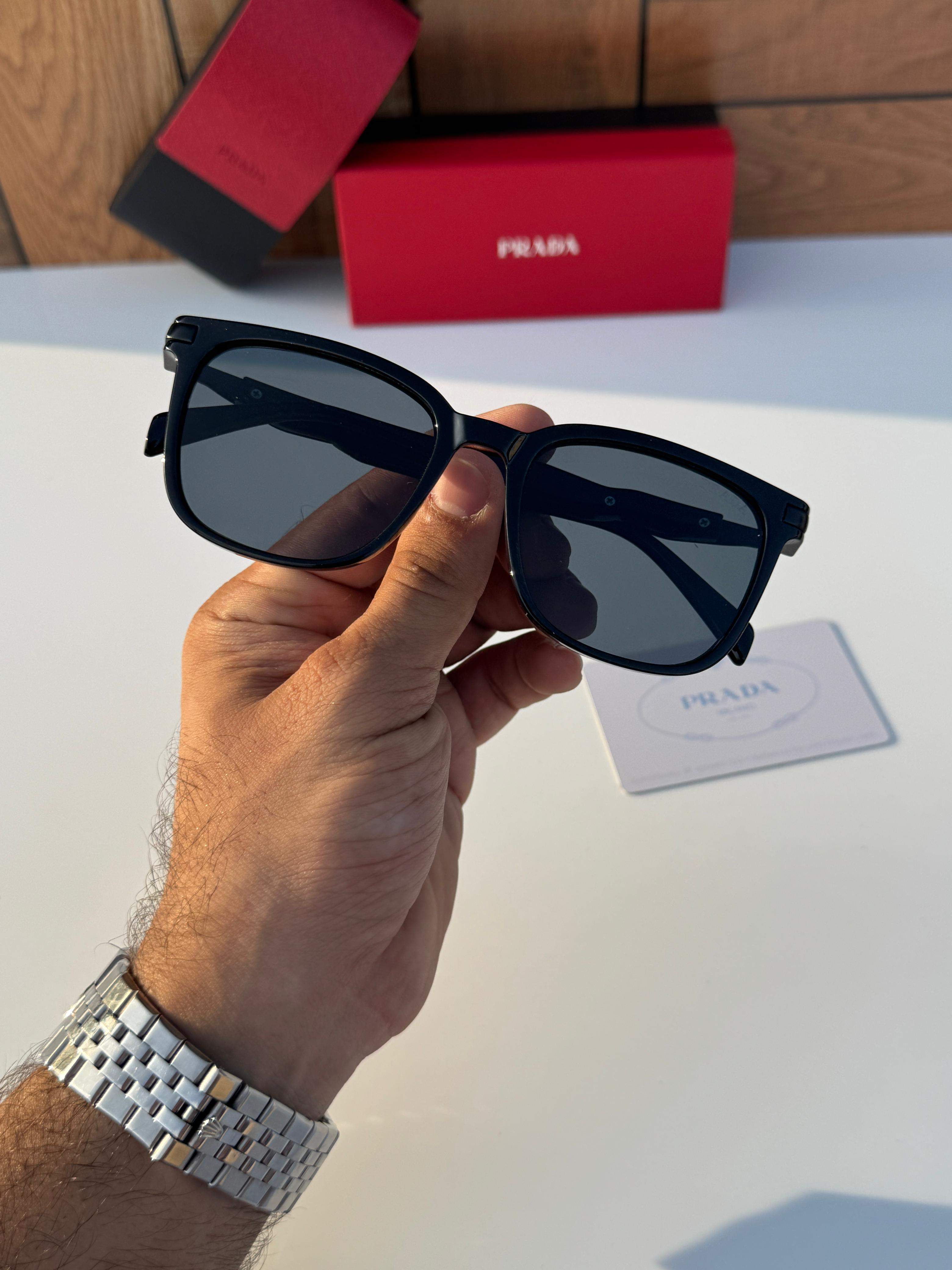 P_rada 58177 full black