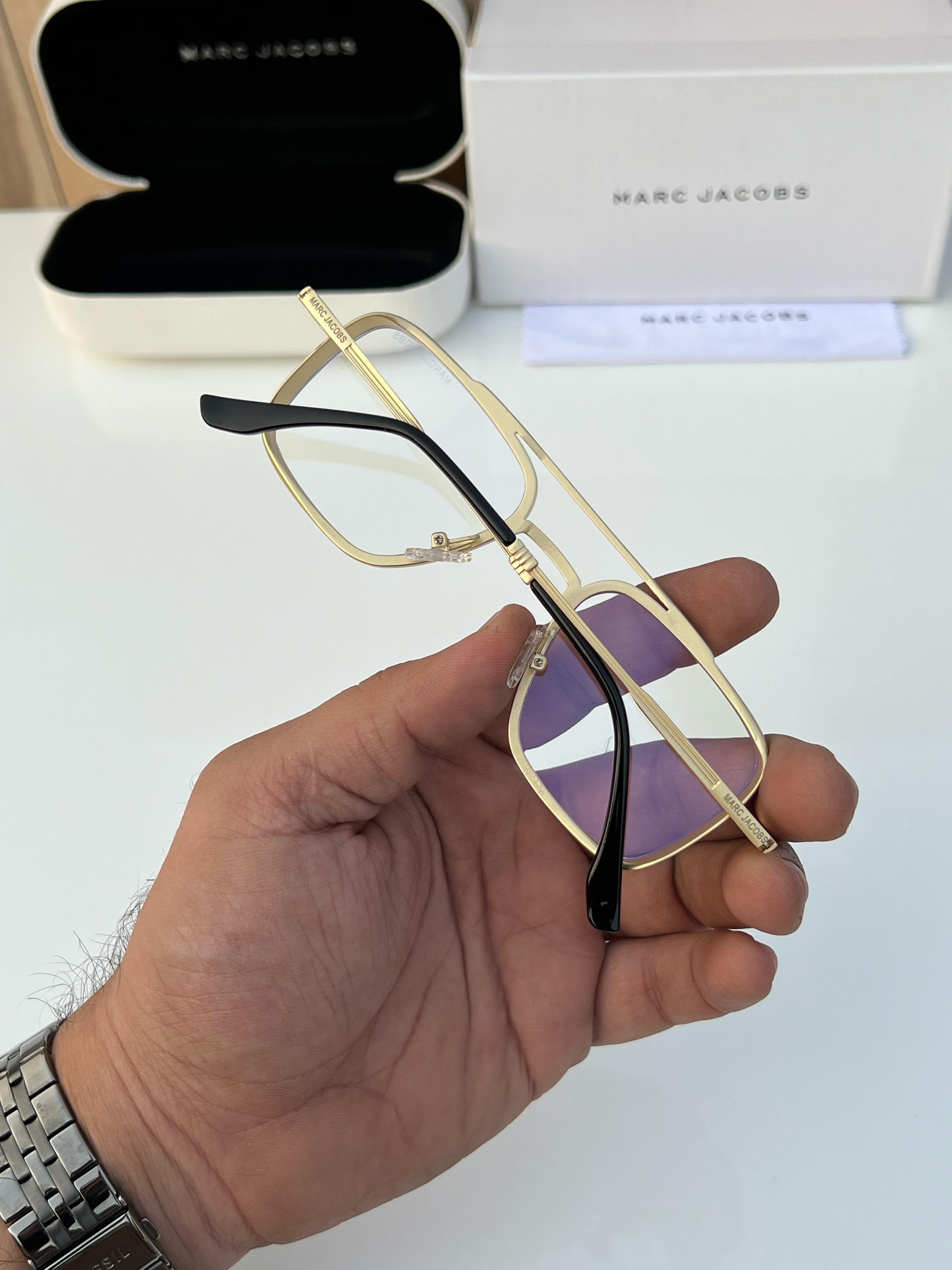 M_arc jacobs 504 gold plano A