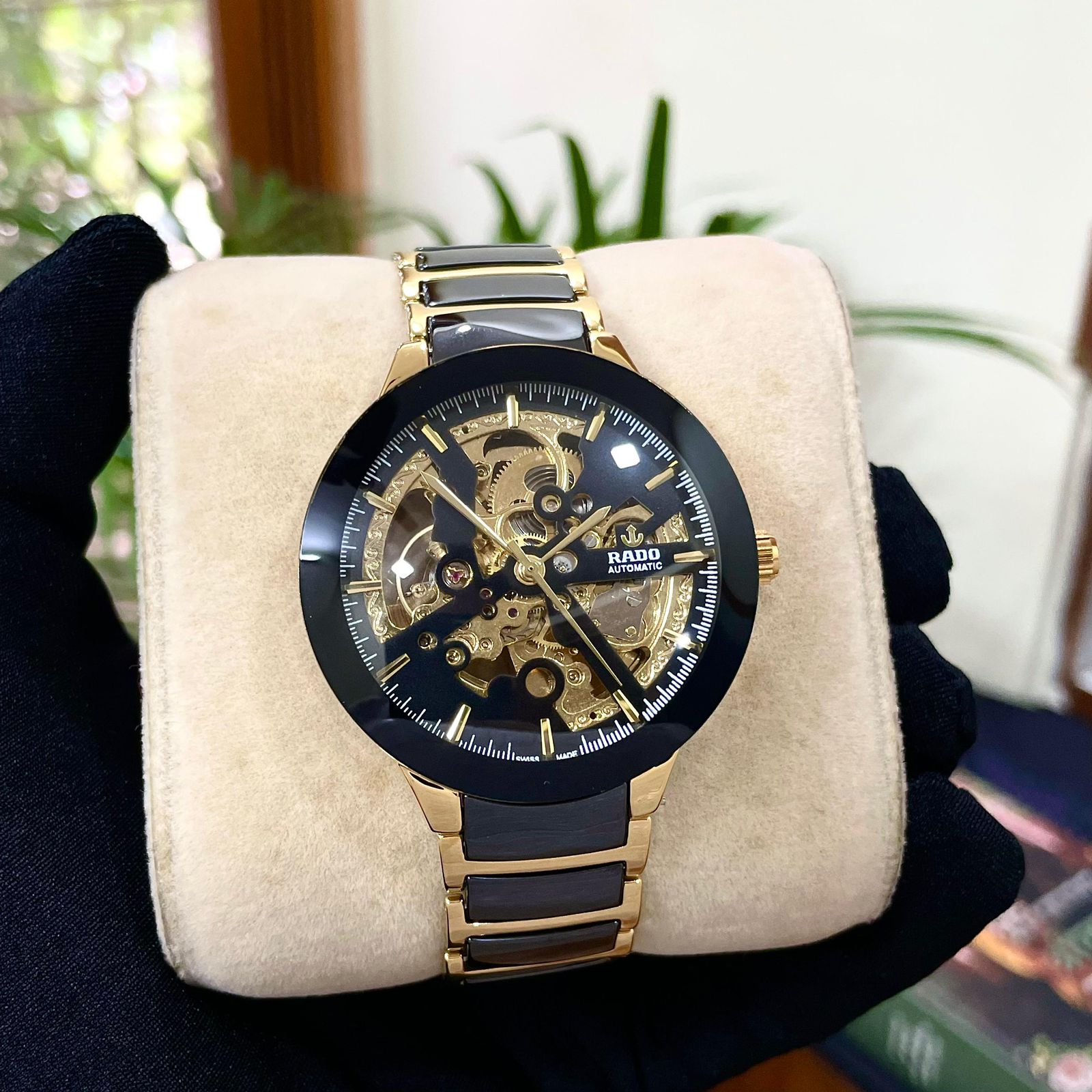 luxury Watch Golden Black watch 8211