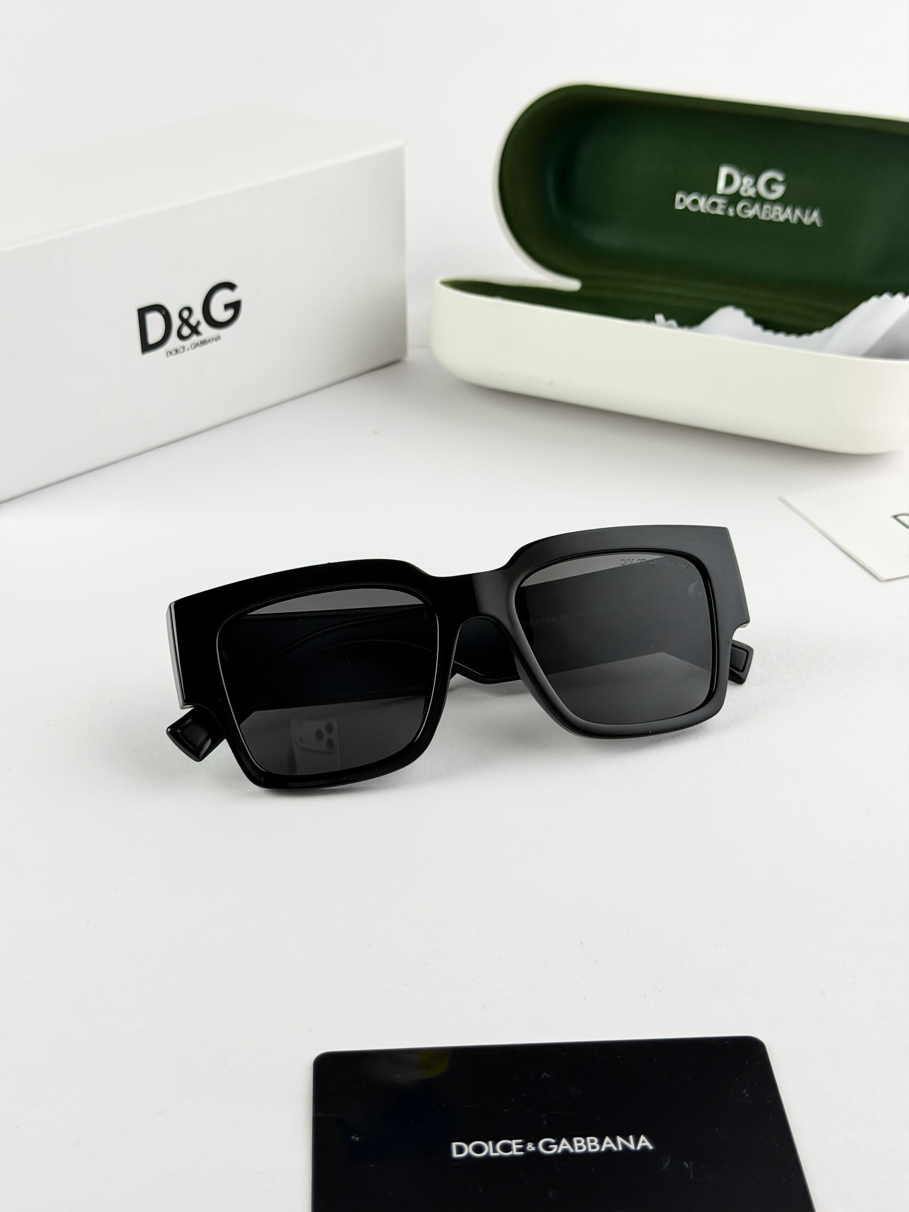 Dolc_e & Gabb_ana Black sunglass 6184