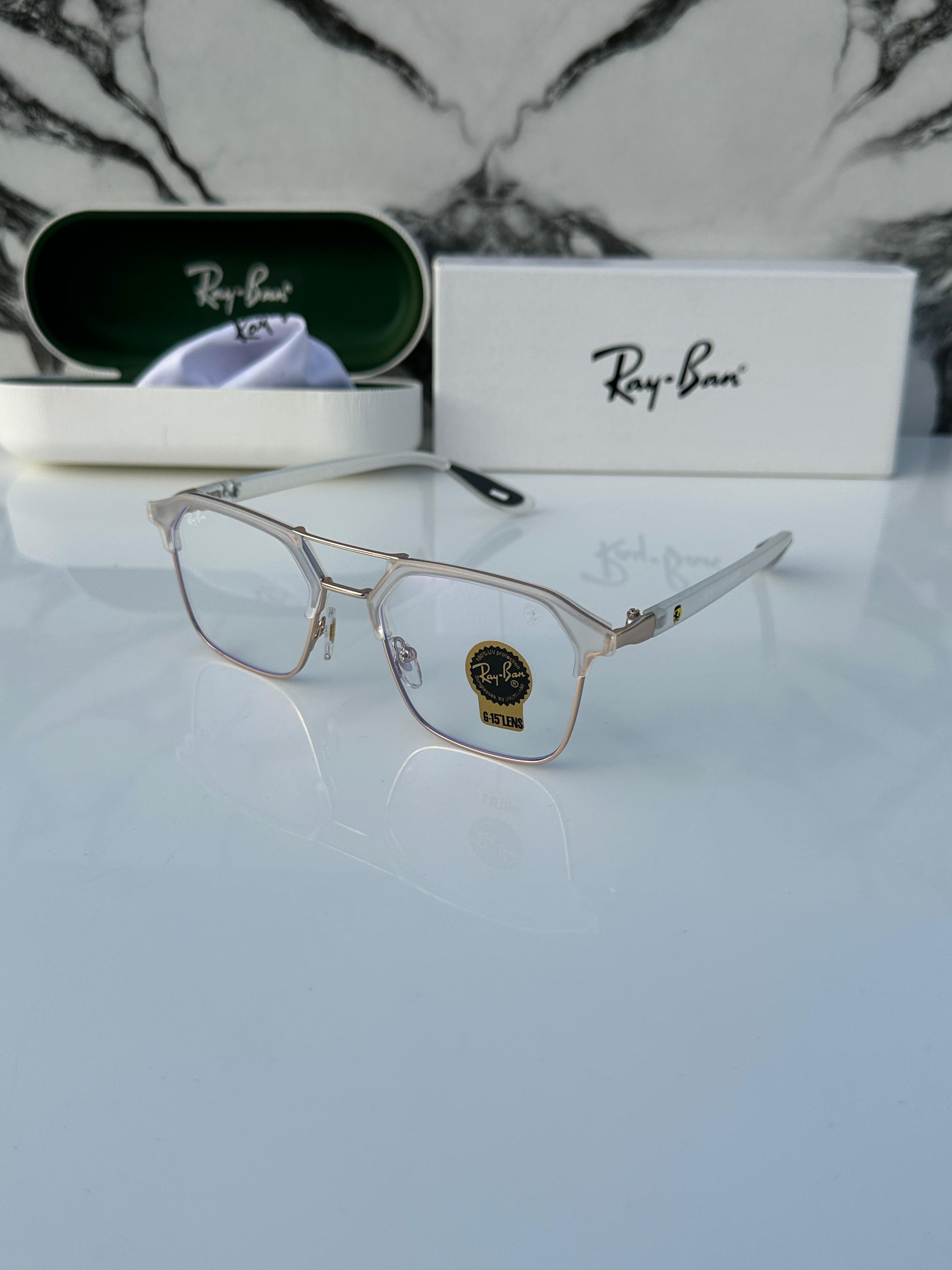 RA_yban 04 gold Plano