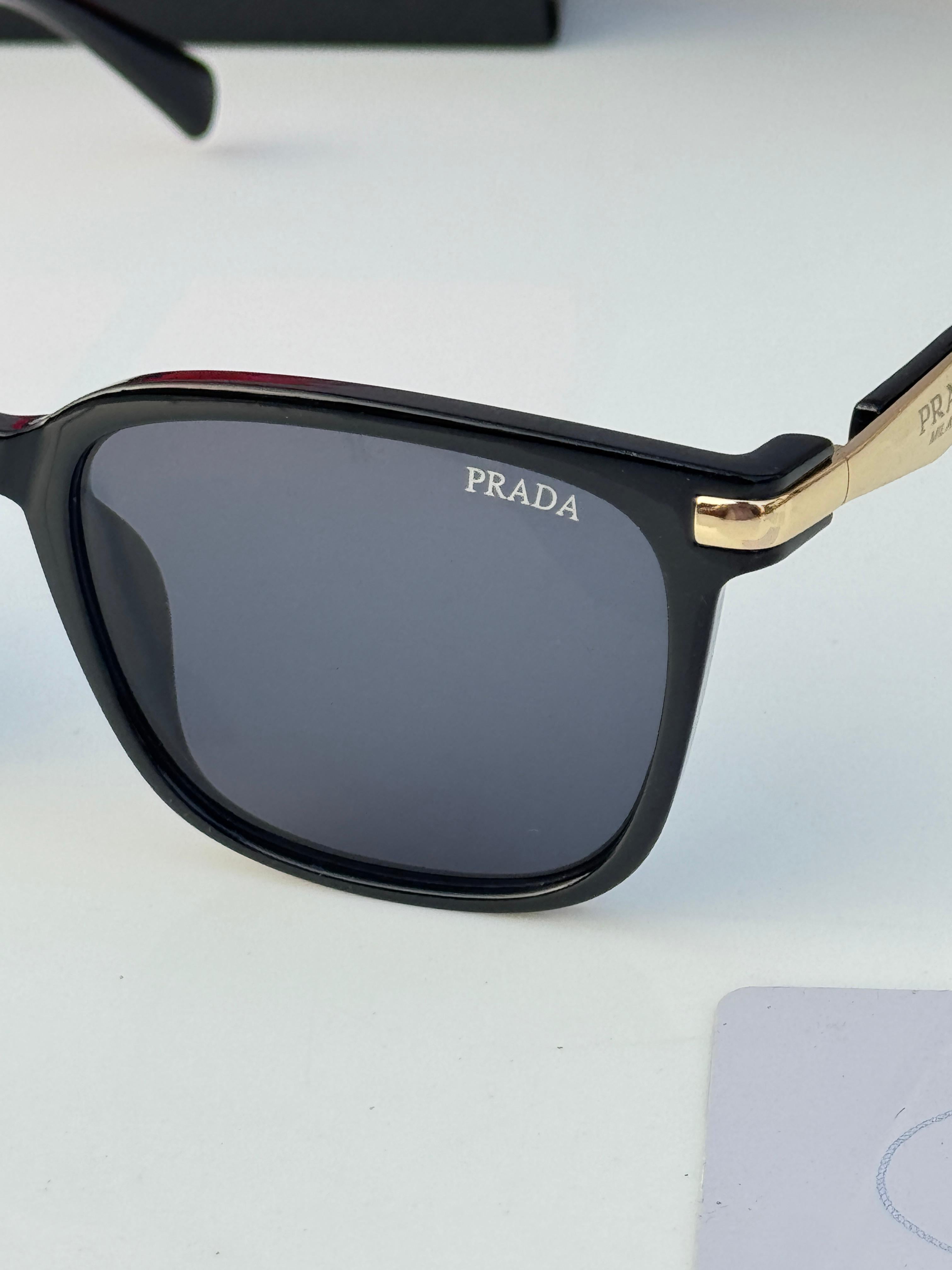 Pra_da 8008 black