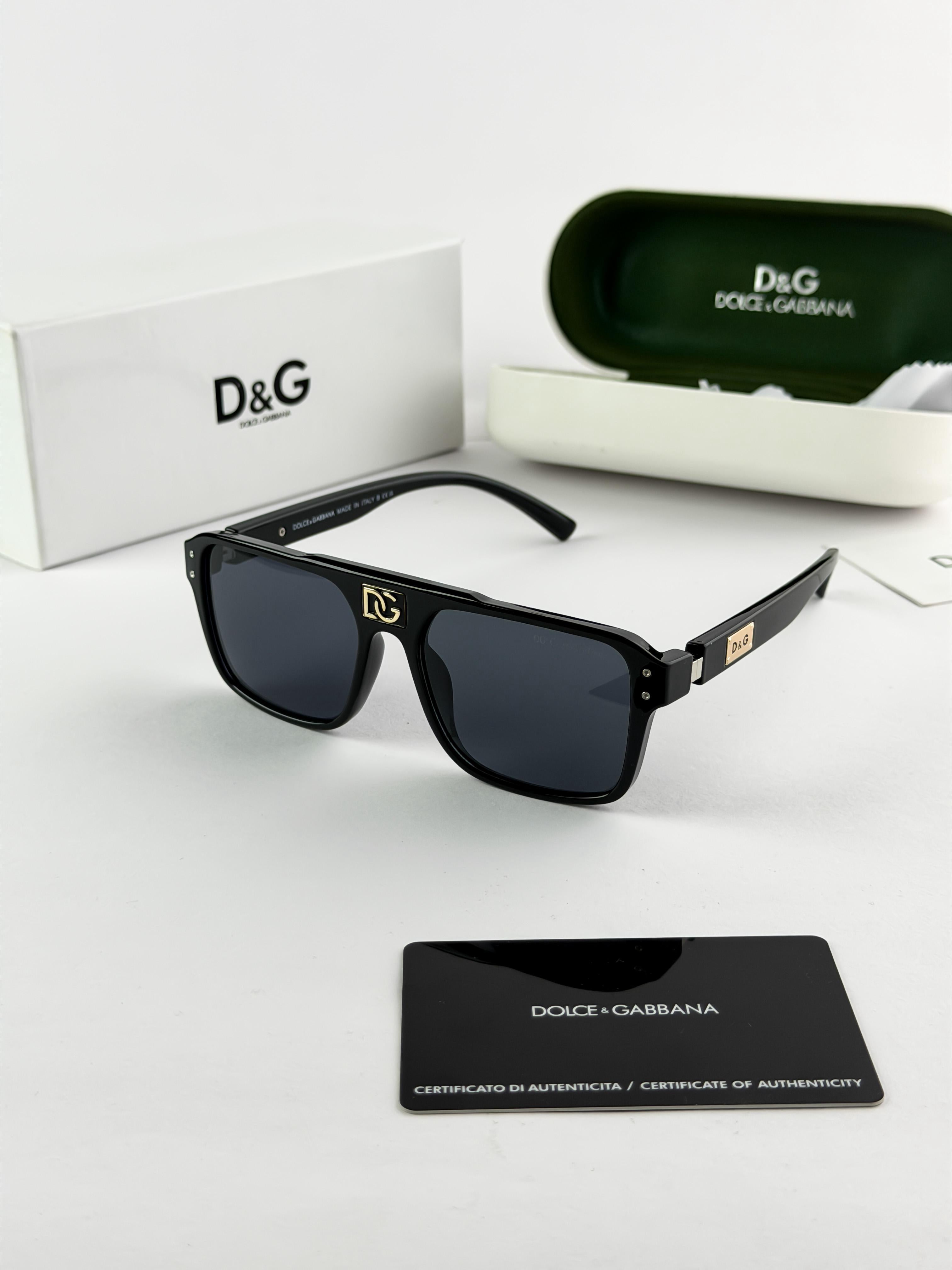 Dol_ce & Gabba_na Black sunglass 2055