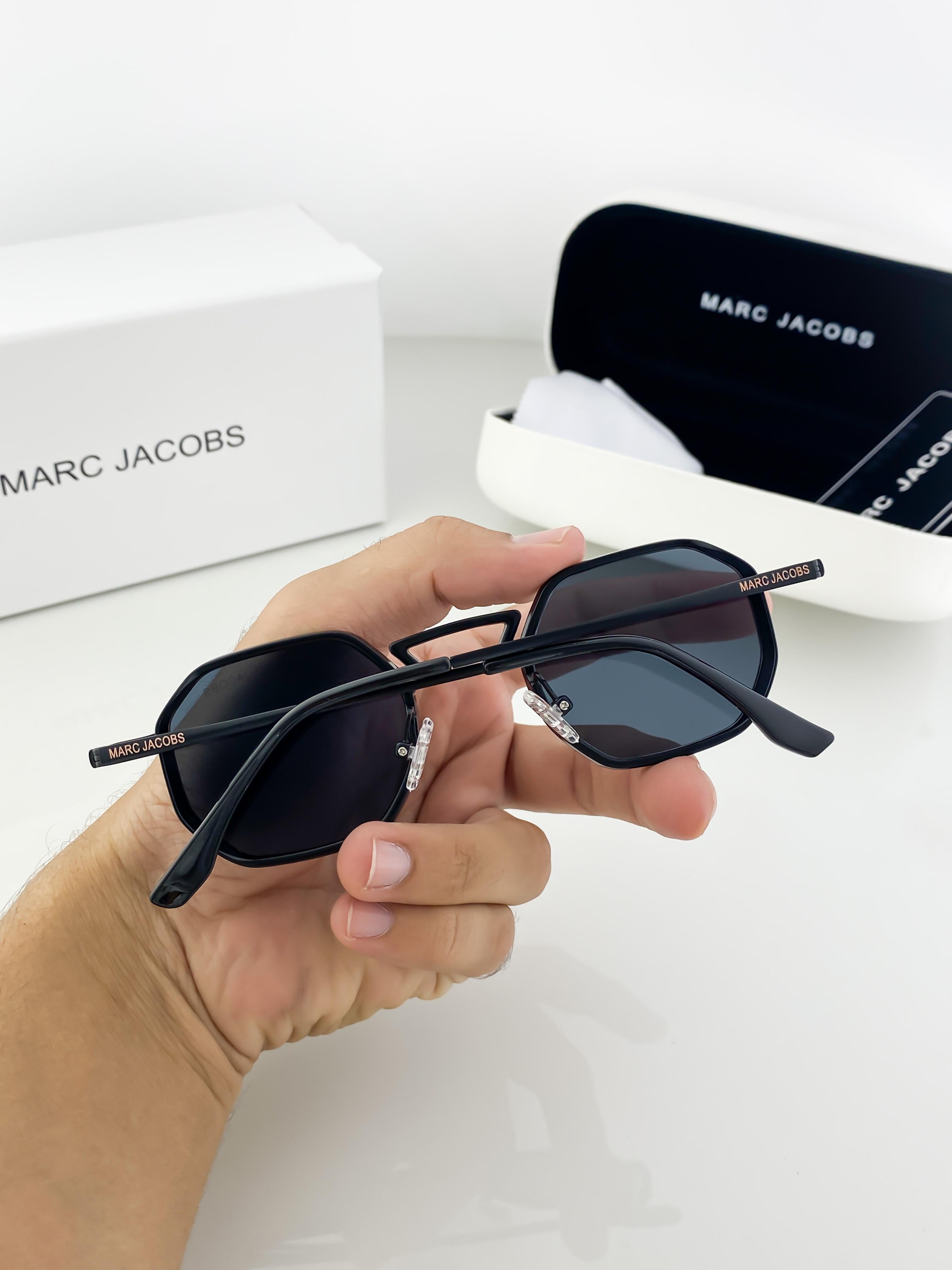MAR_C CHARCOAL BLACK 506 B