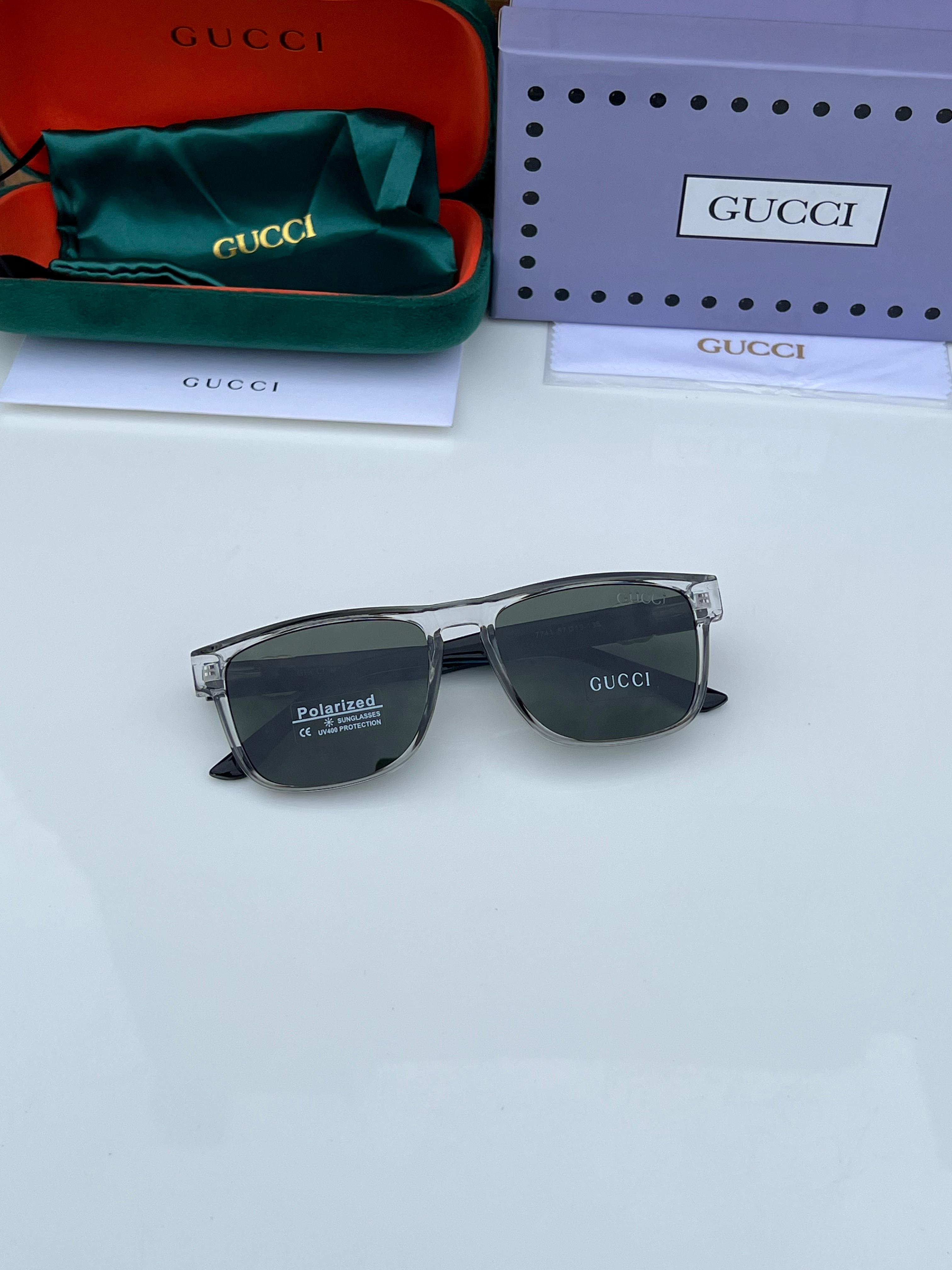 Guc 7741 white green A