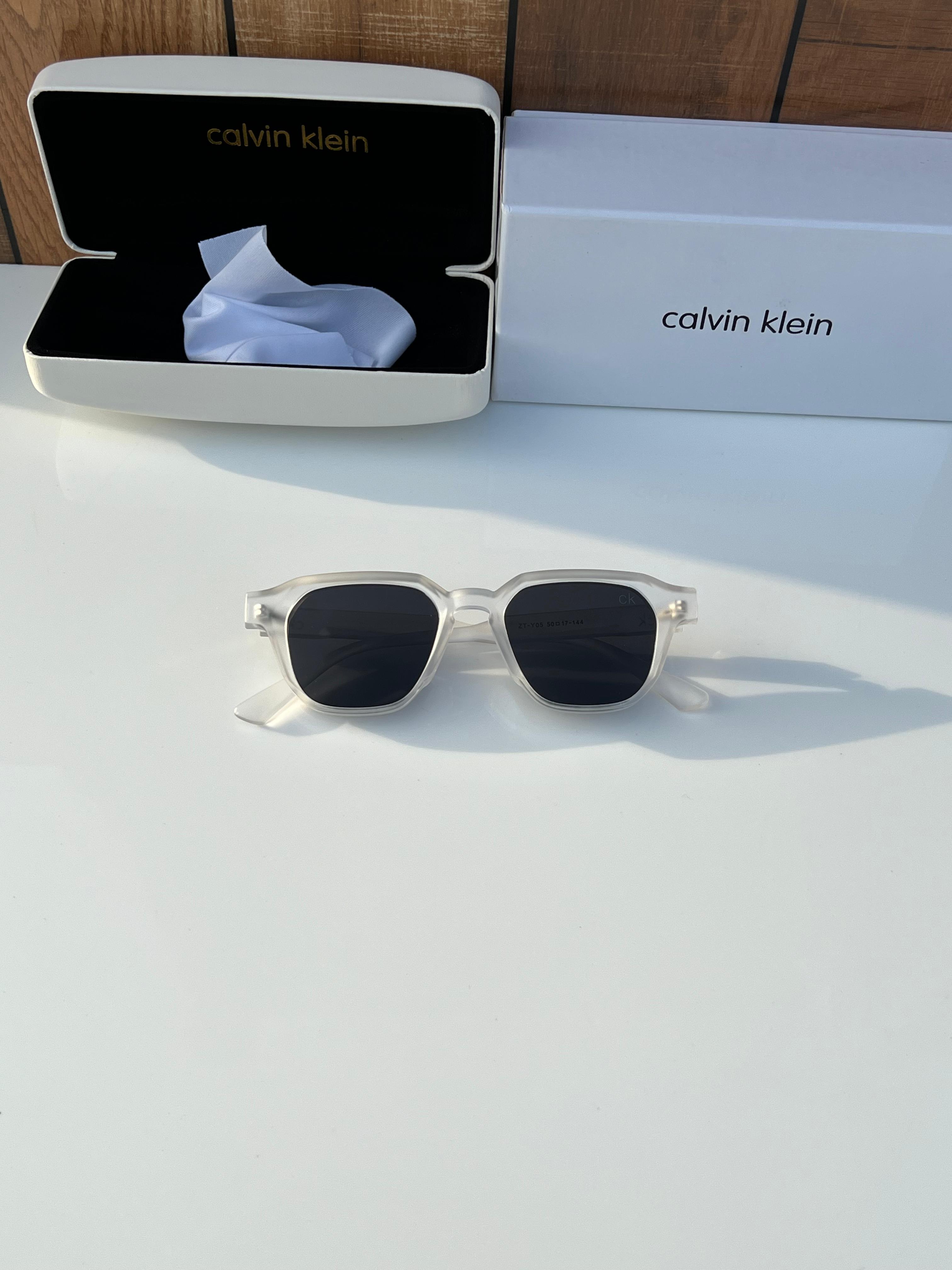 klein Y05 white black A