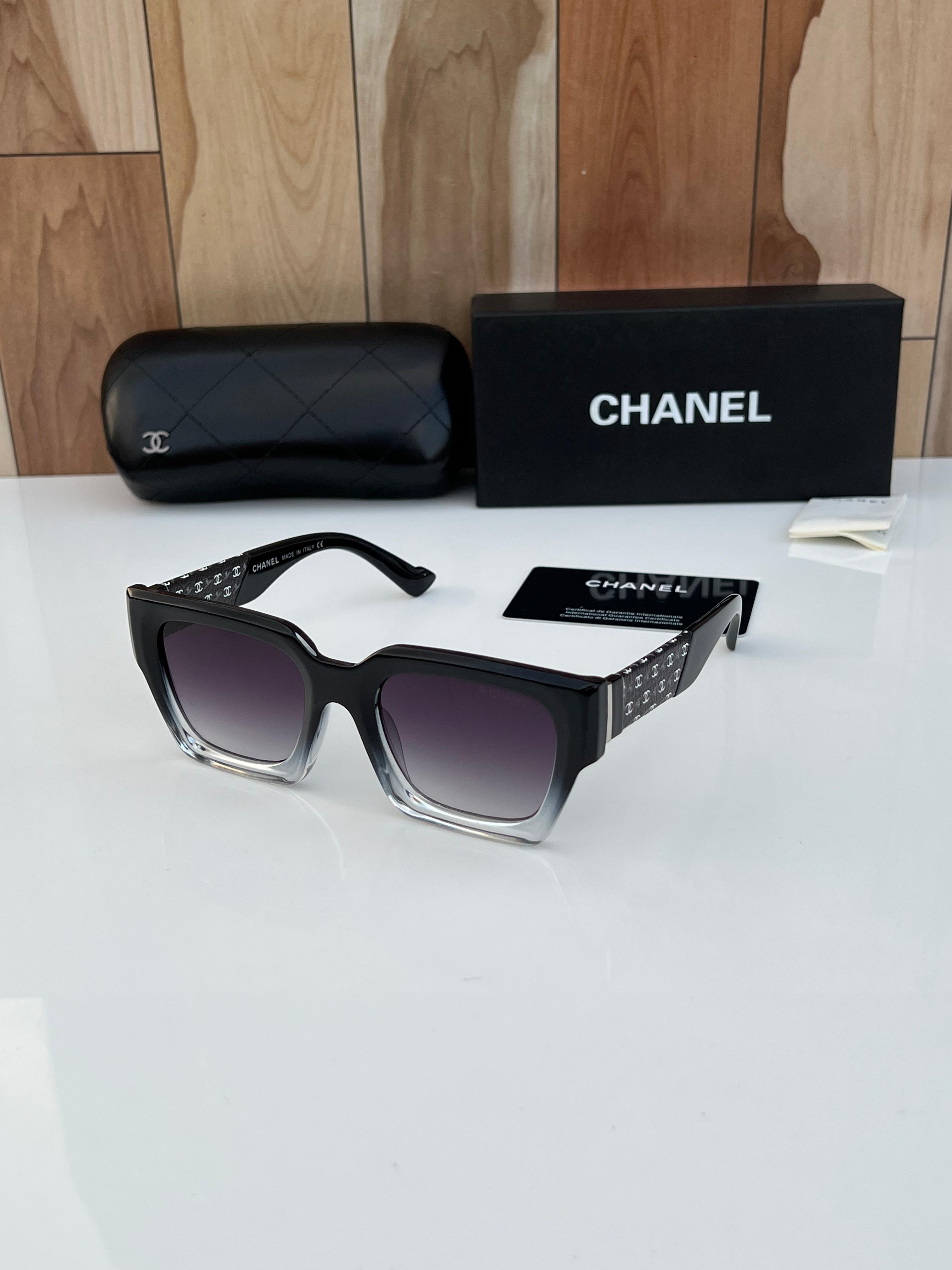 Cha 1326 black white