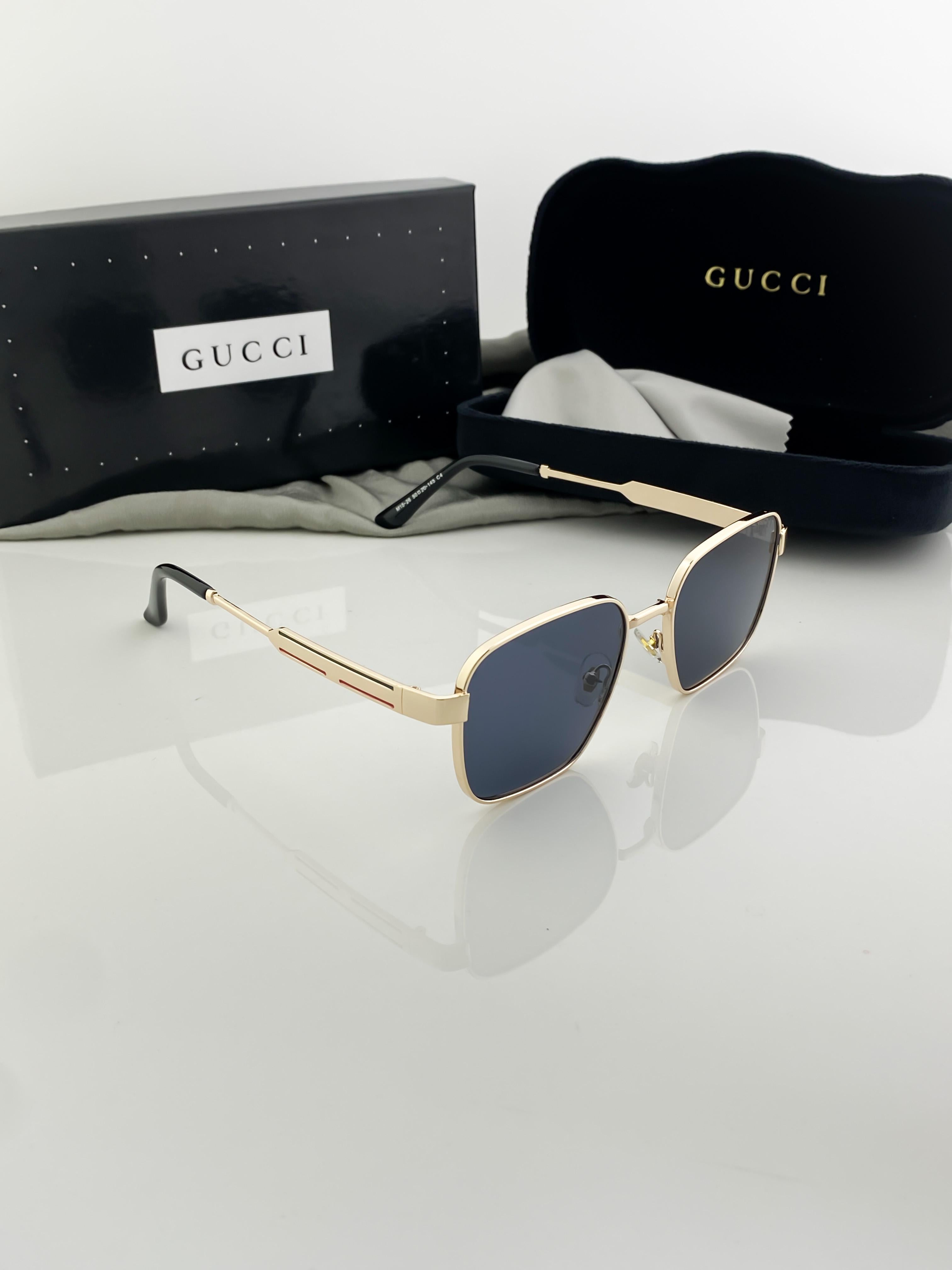 GU  GOLD BLACK 1526