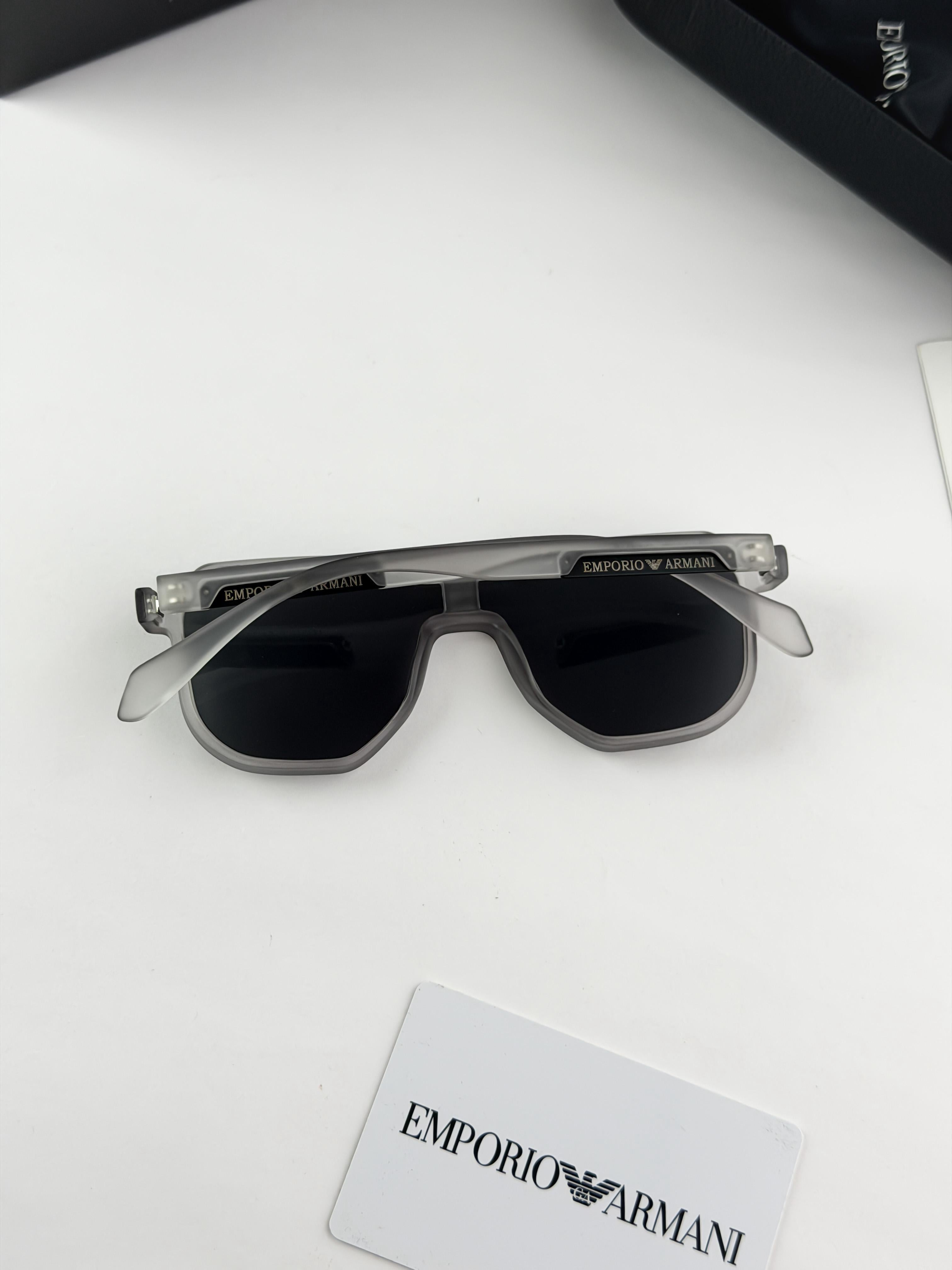 ARM_NI SUNGLASS
