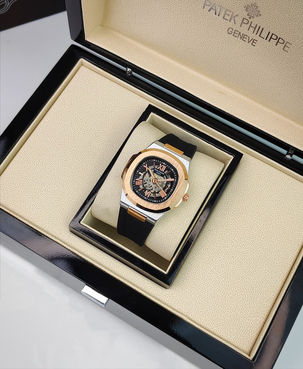 PATE__K PH___LIPPE NAUTILUS WATCH