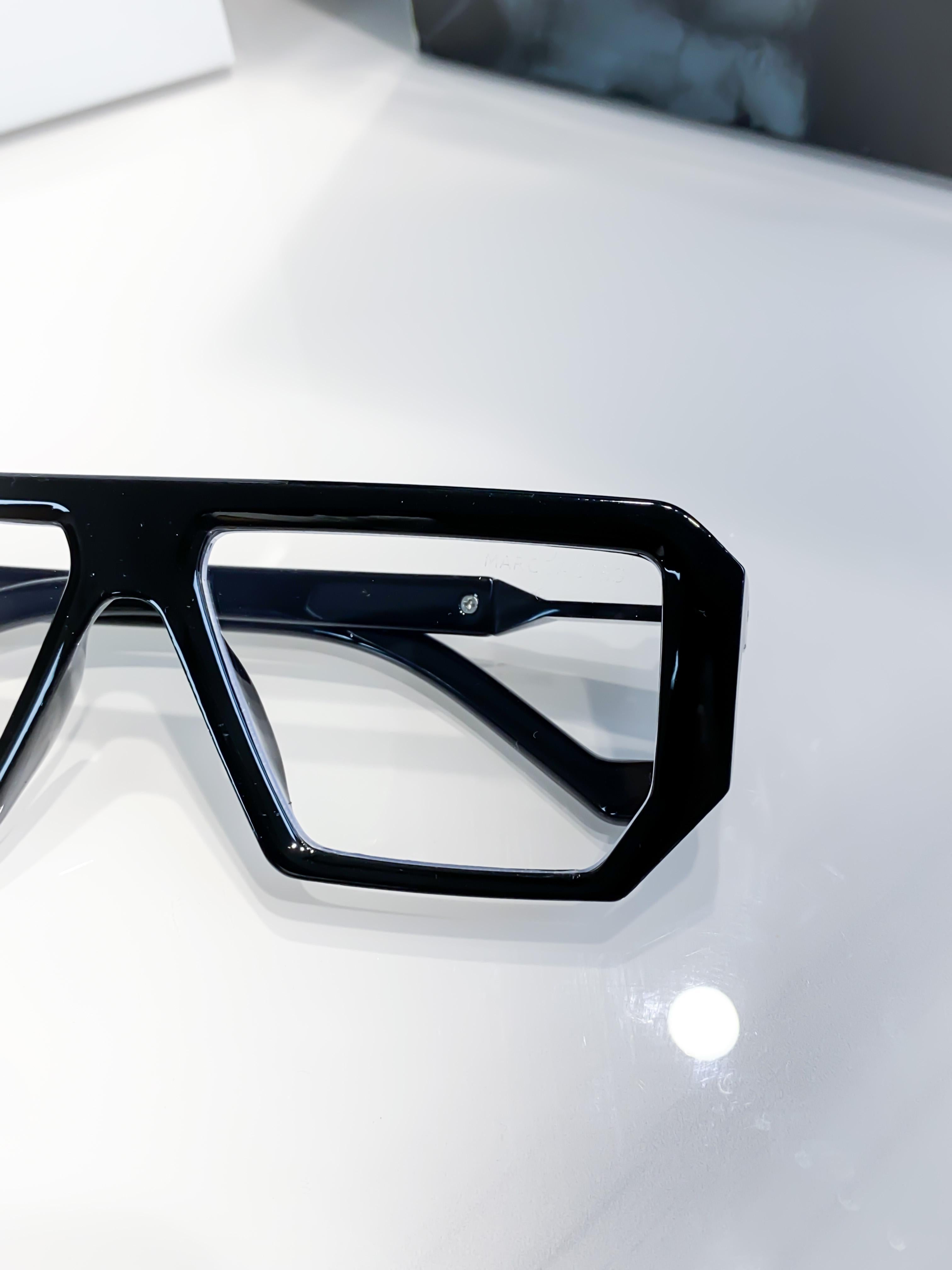 MA__RC JAC__BS BLACK FRAME