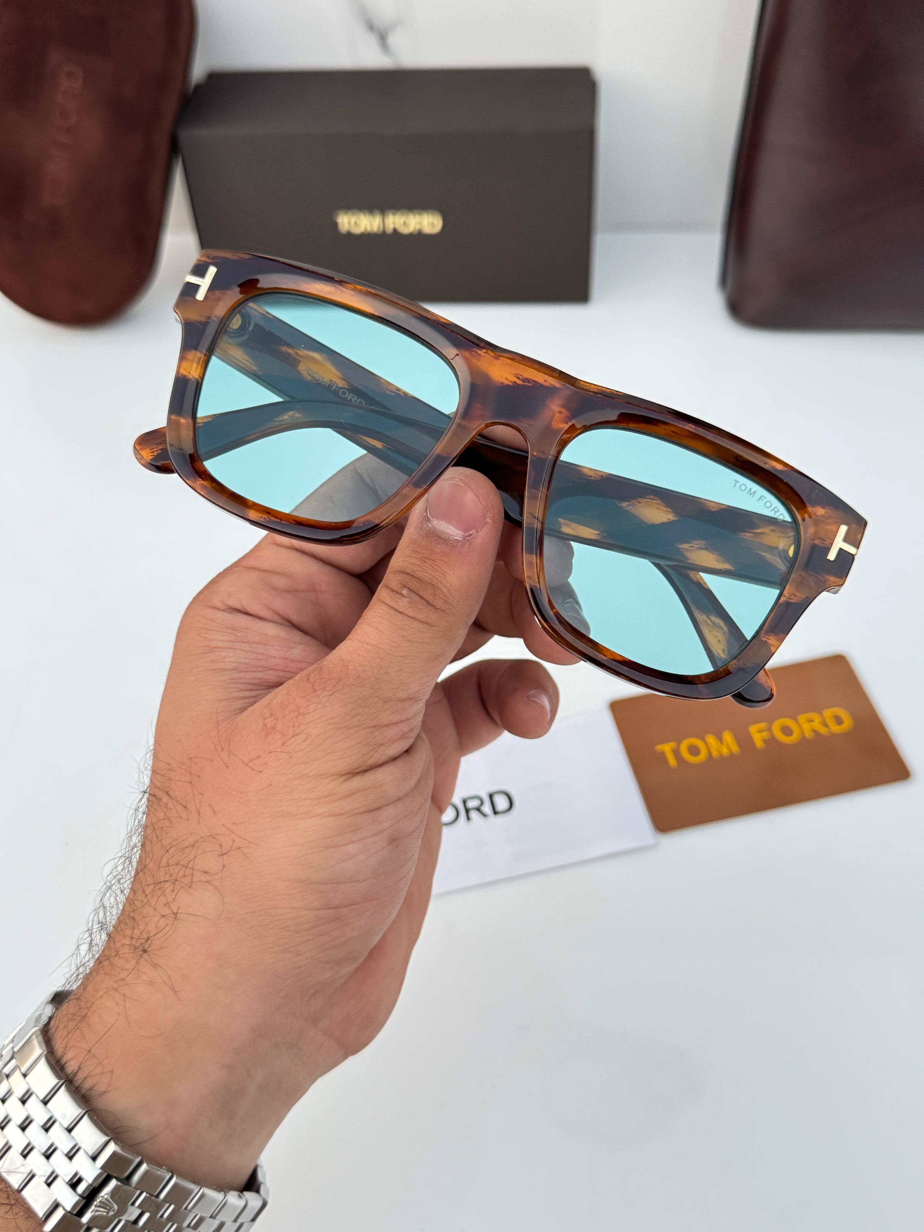 TO__M FORD SUNGLASS