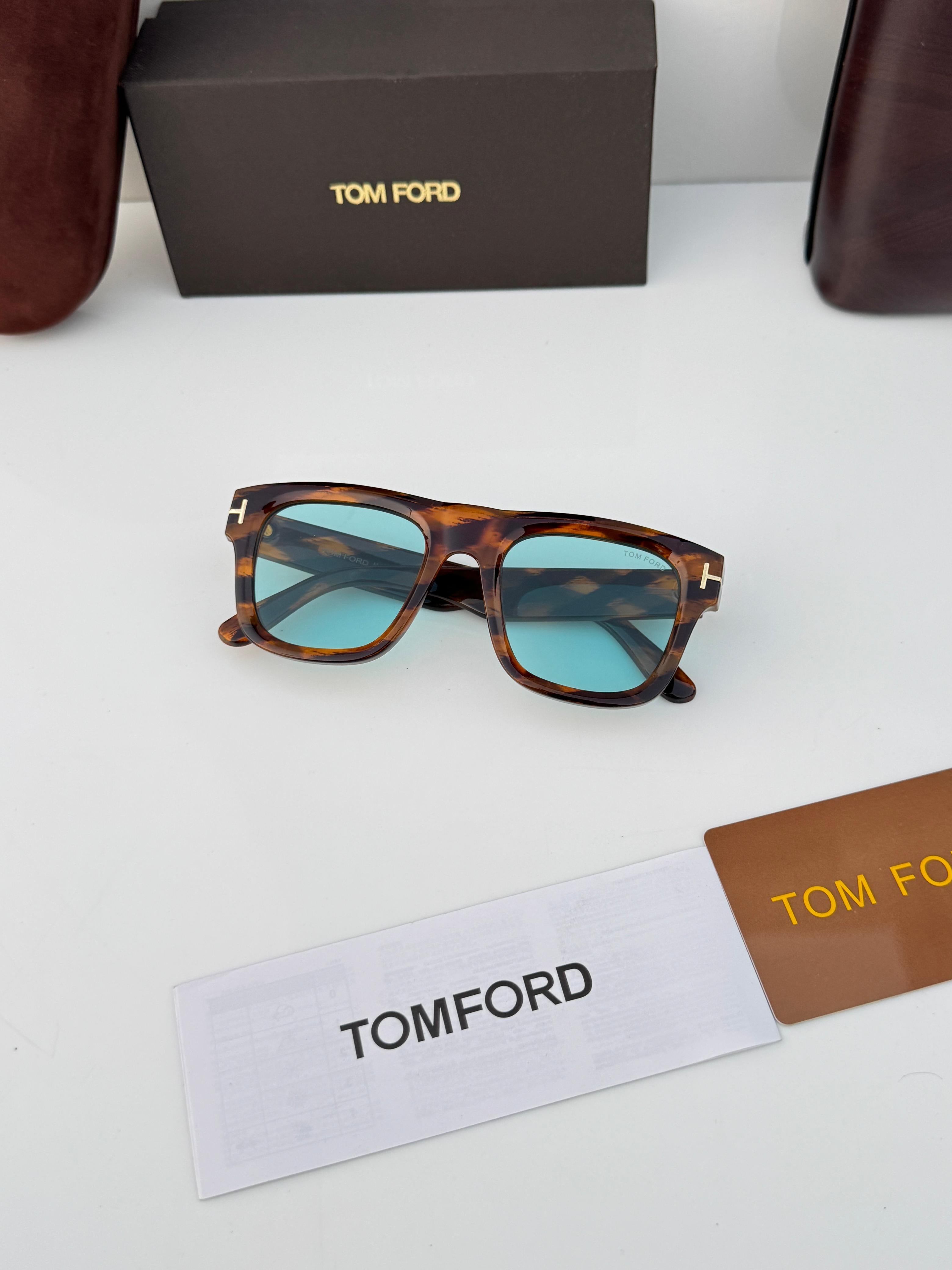 TO__M FORD SUNGLASS