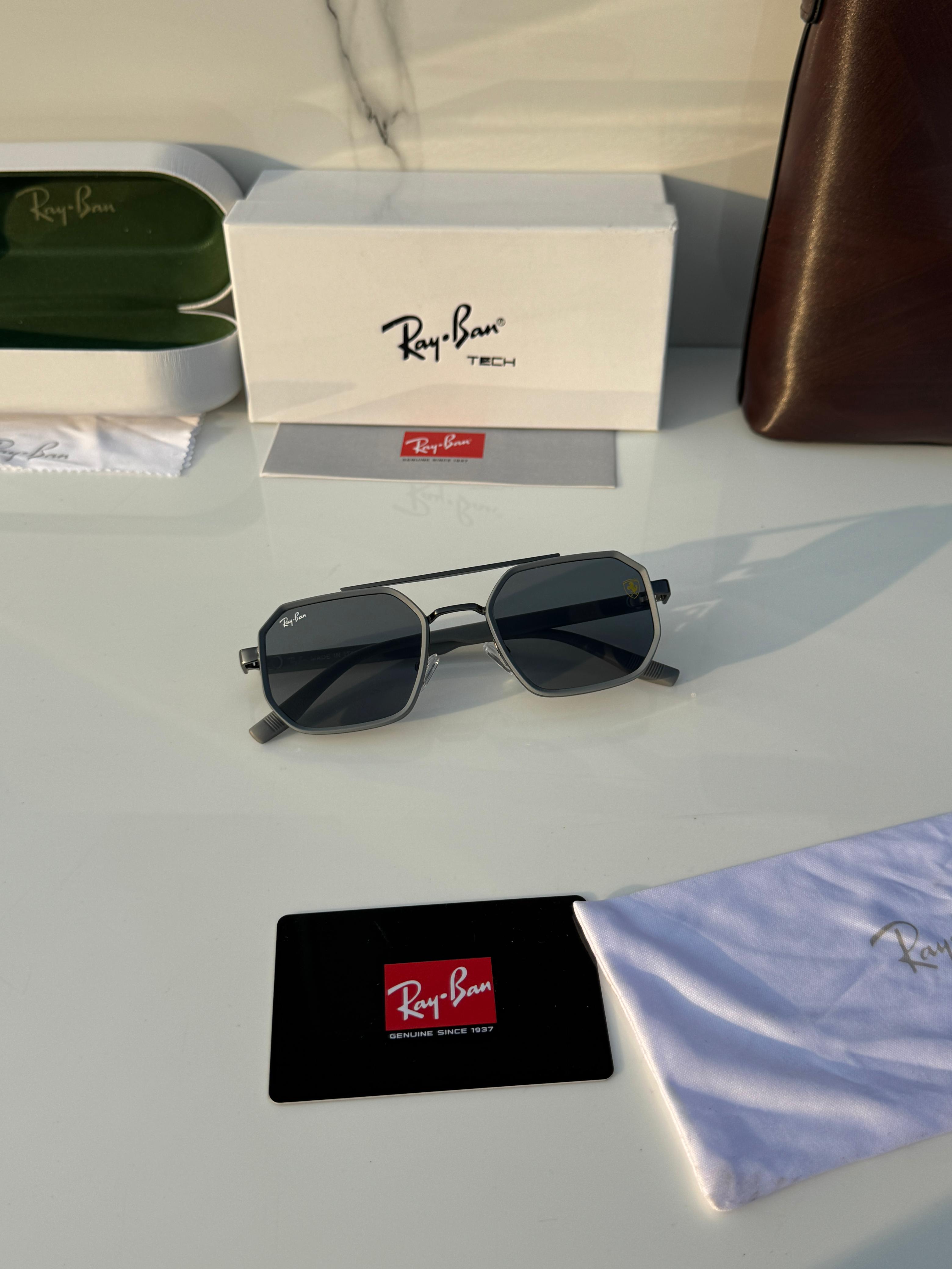 RAY__BN SUNGLASS 3700