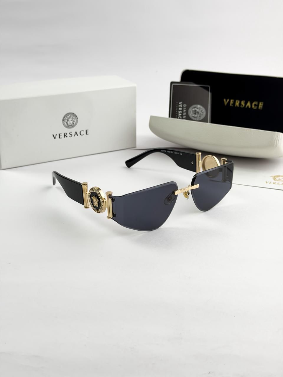 VER_SACE SUNGLASS 2525