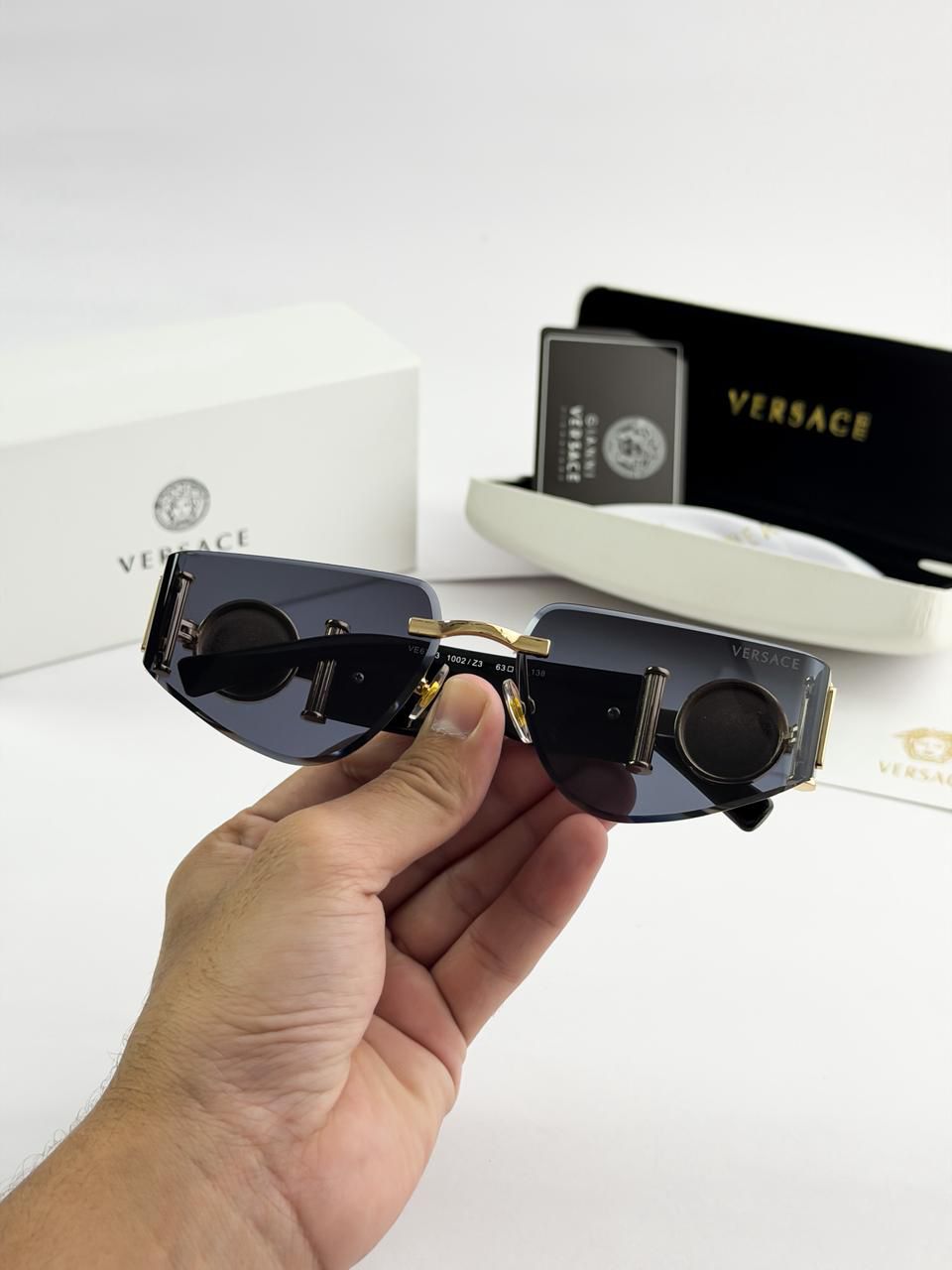 VER_SACE SUNGLASS 2525