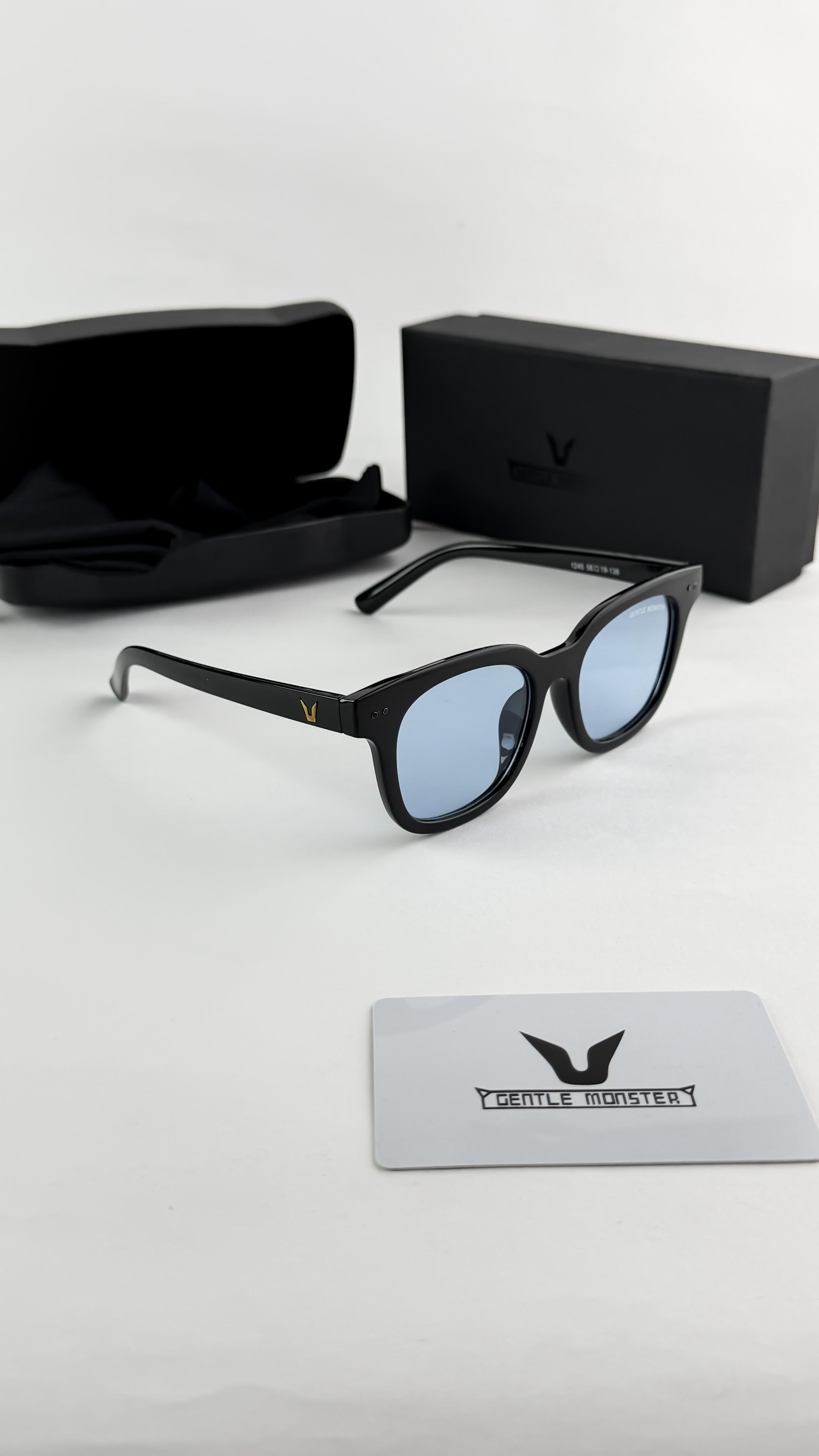 GEN__TLE MON_P_TER BLACK BLUE 1245