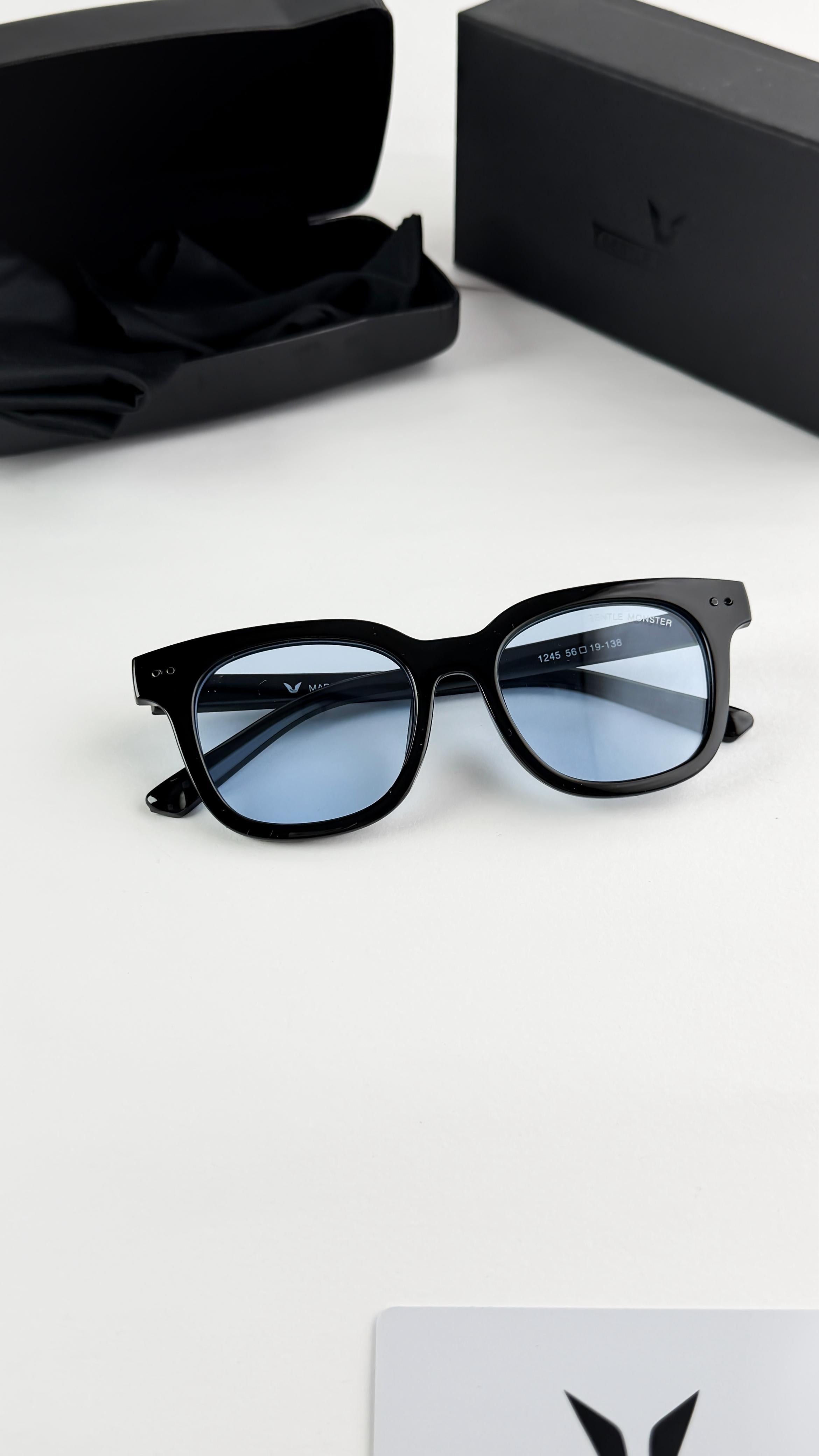 GEN__TLE MON_P_TER BLACK BLUE 1245