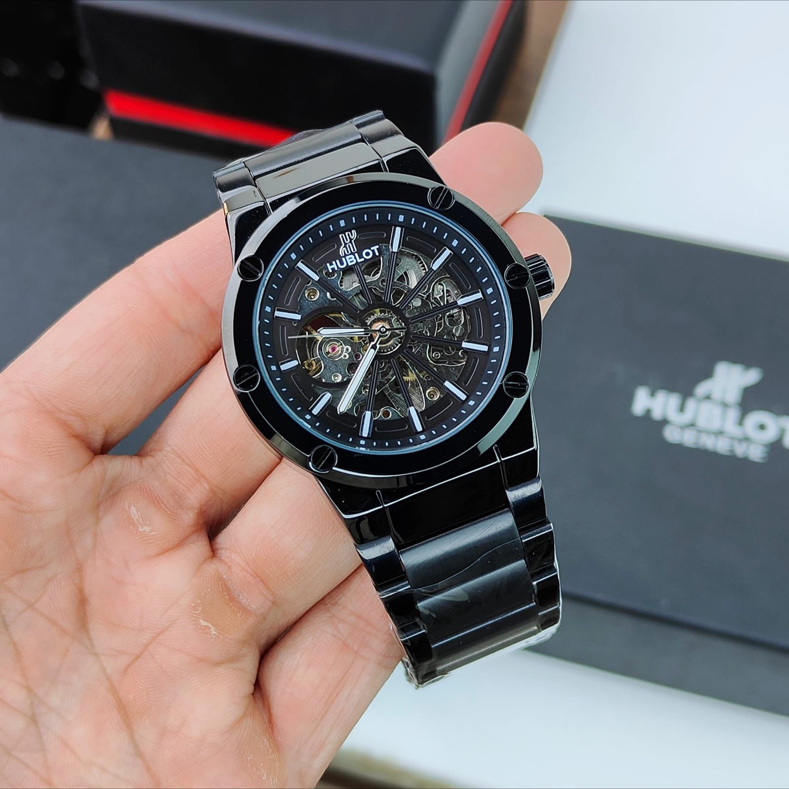 Hub_lot watch