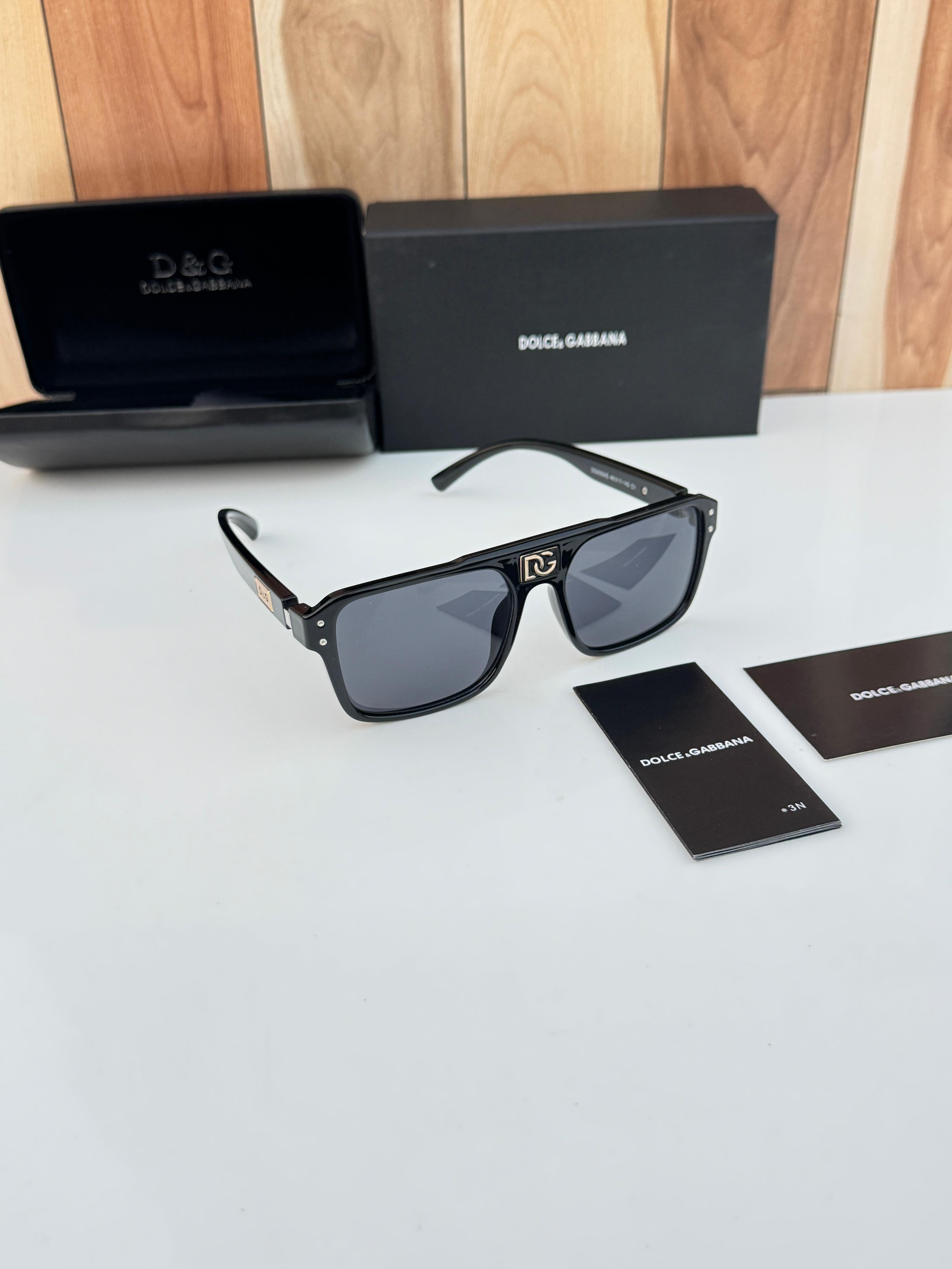 D&__G SUN__GLASS