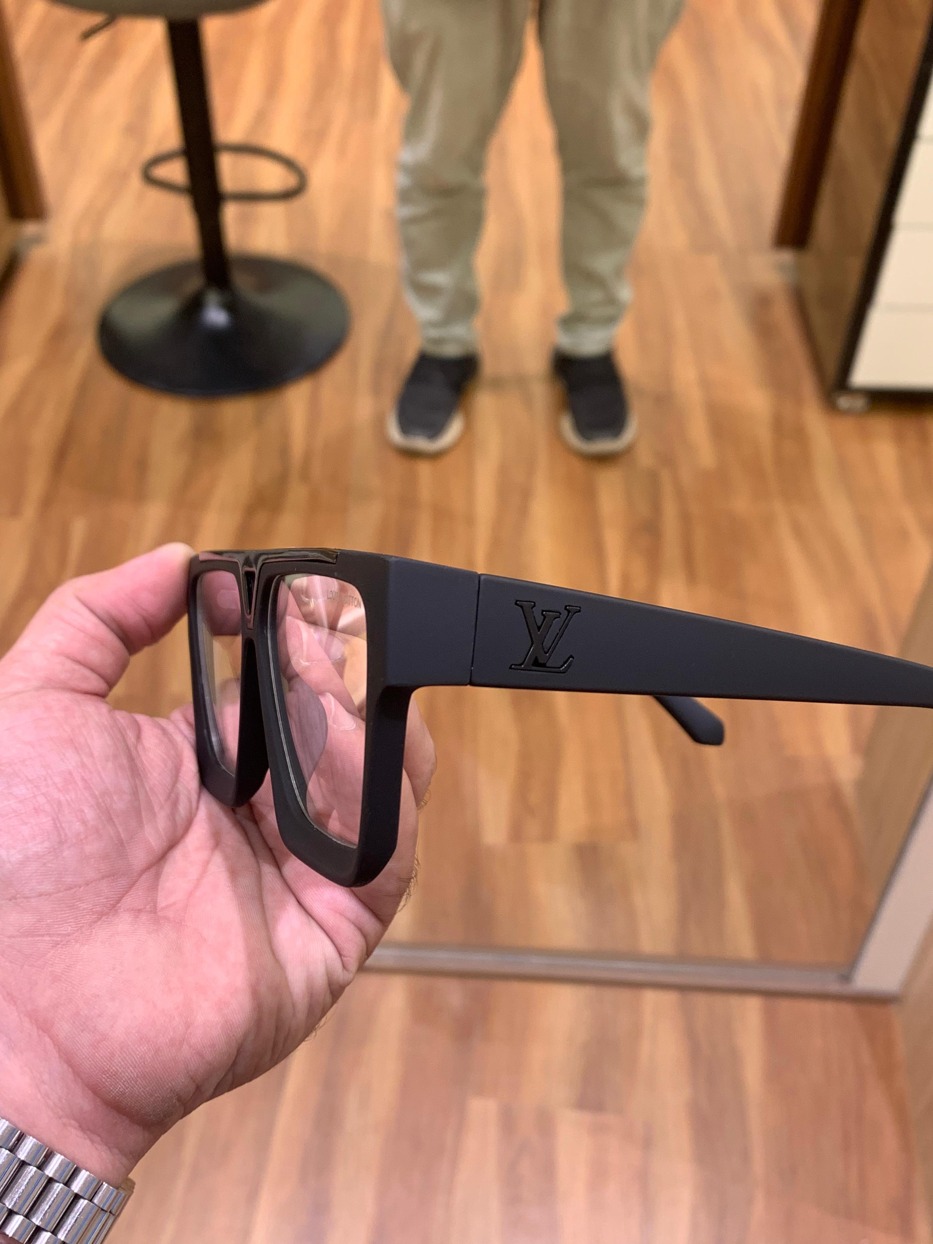 LOI__US SUNGLASS FRAME