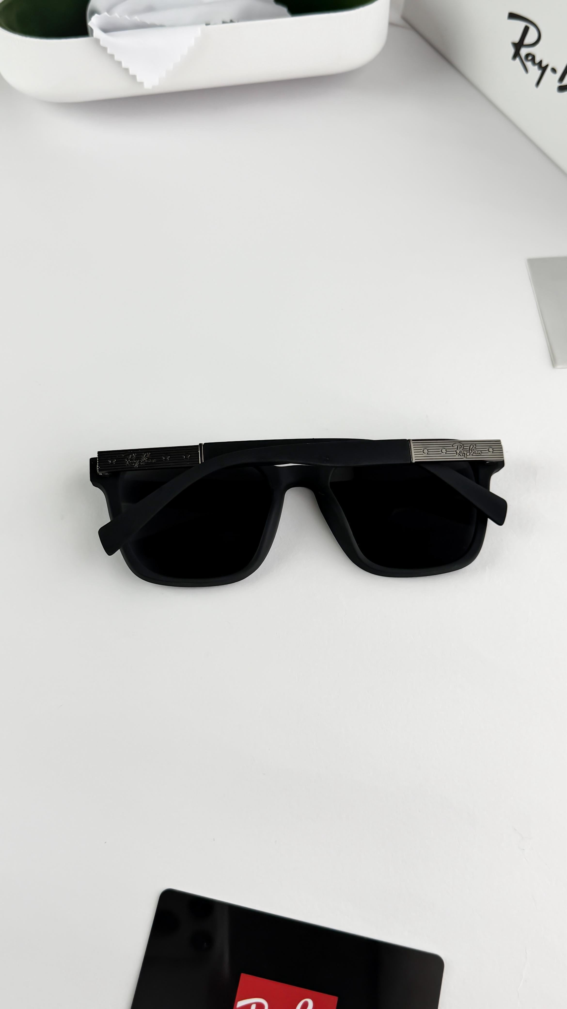 RAY__BAN BLACK 1016  SUNGLASS