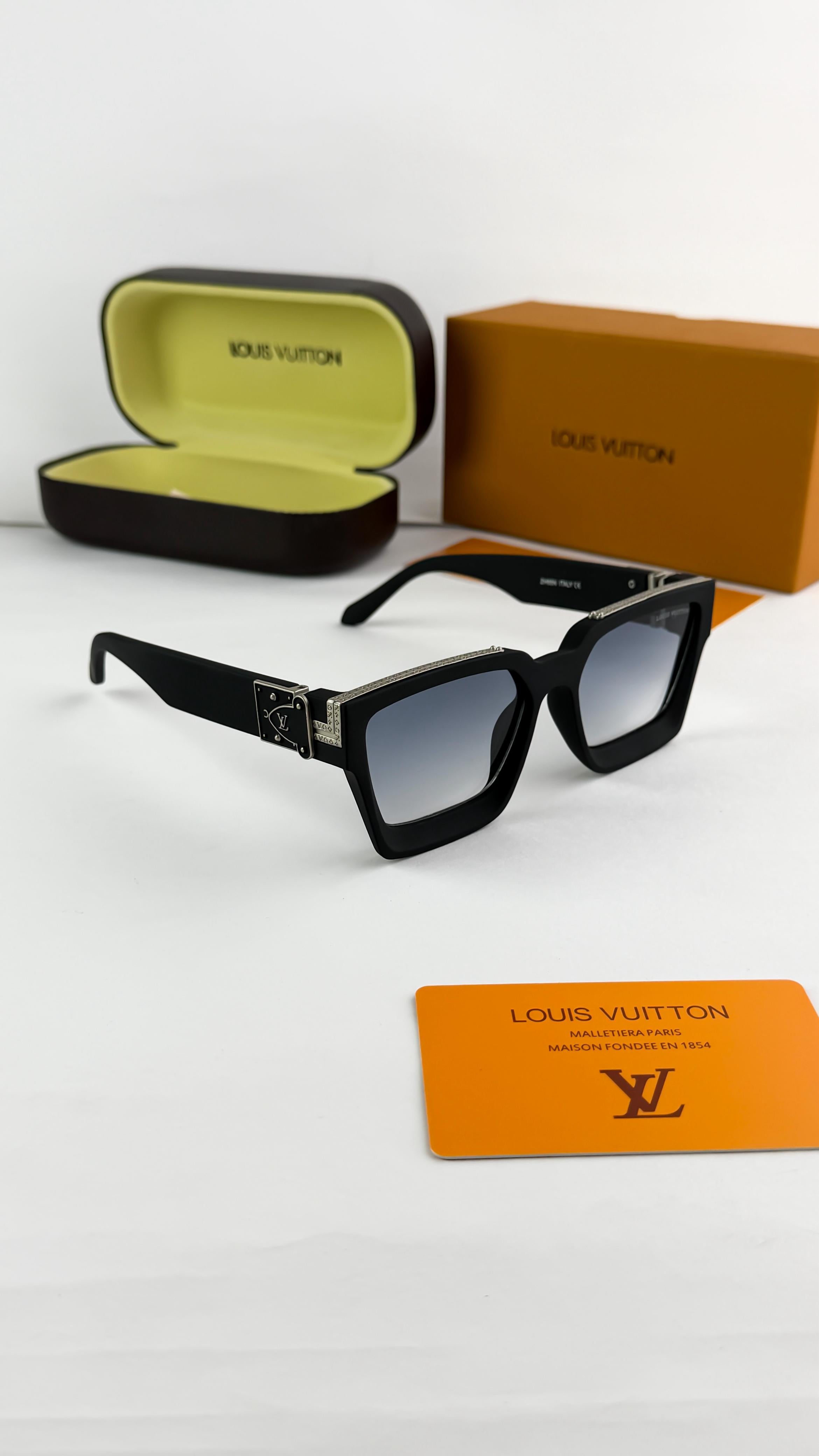 LO__UIS VUI__TON SILVER BLUE SHADED 65N  SUNGLASSS