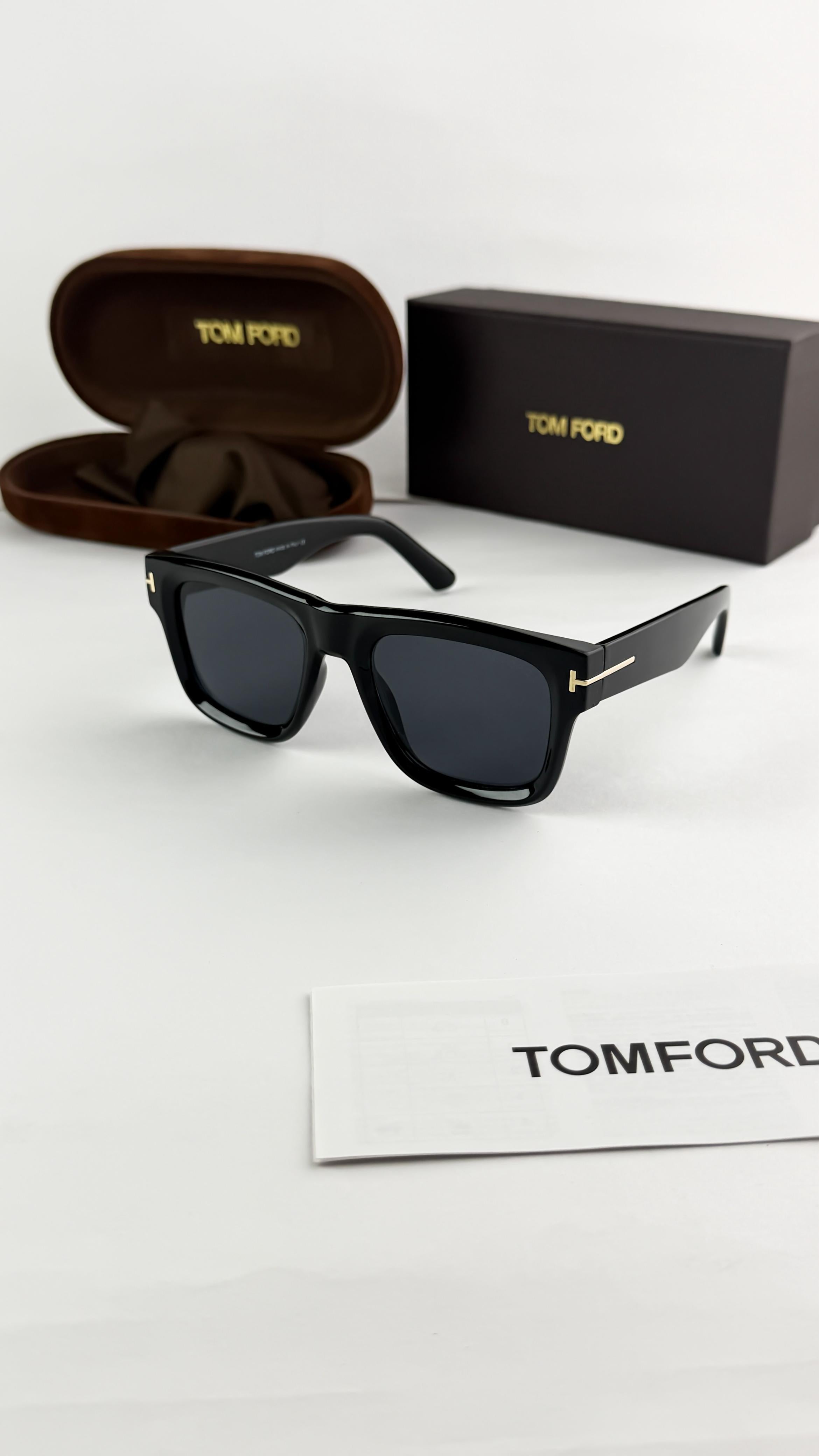 TOM__FORD BLACK 259  SUNGLASS