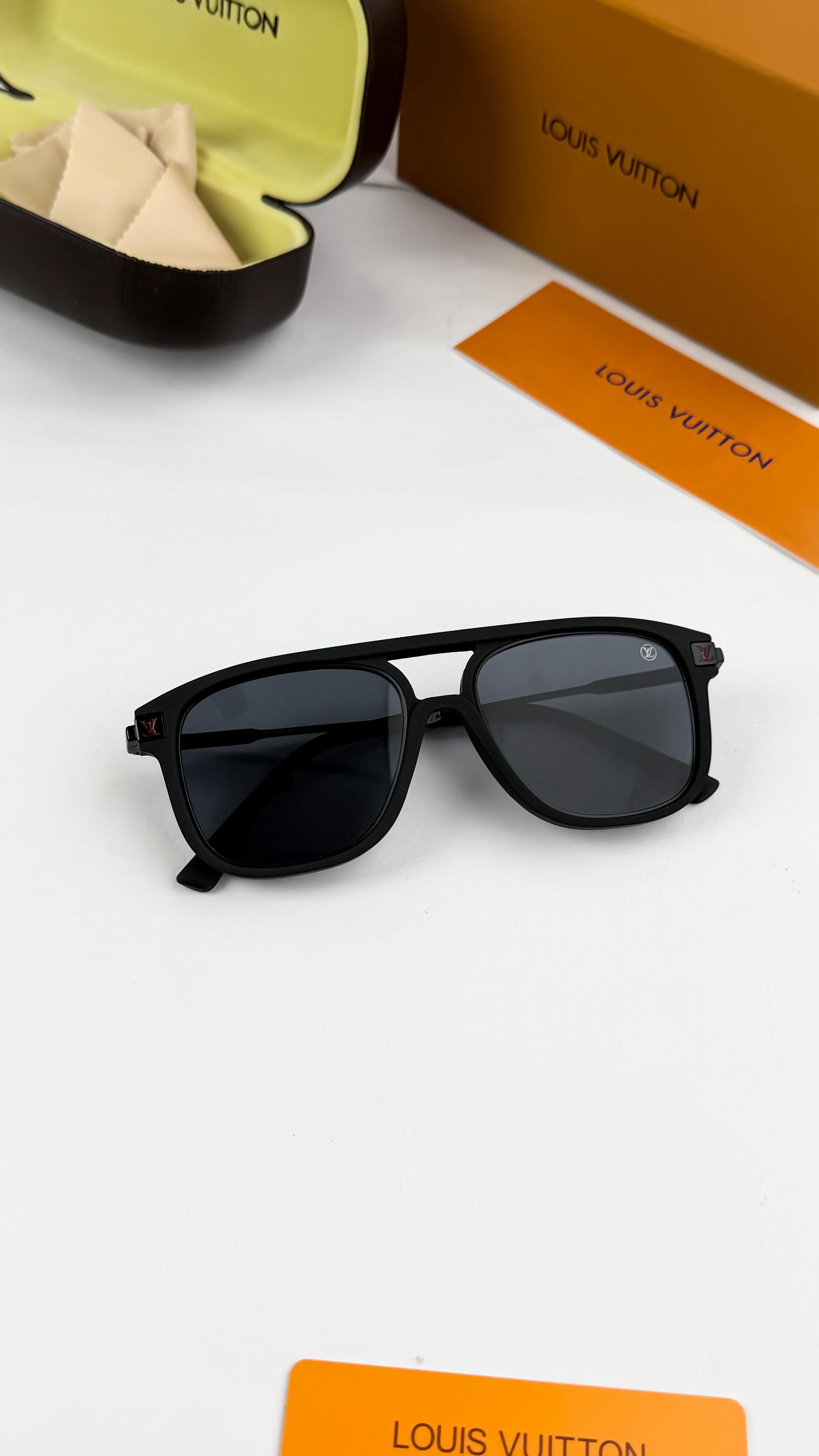 LO__UIS VUI_TON BLACK 2595  SUNGLASS