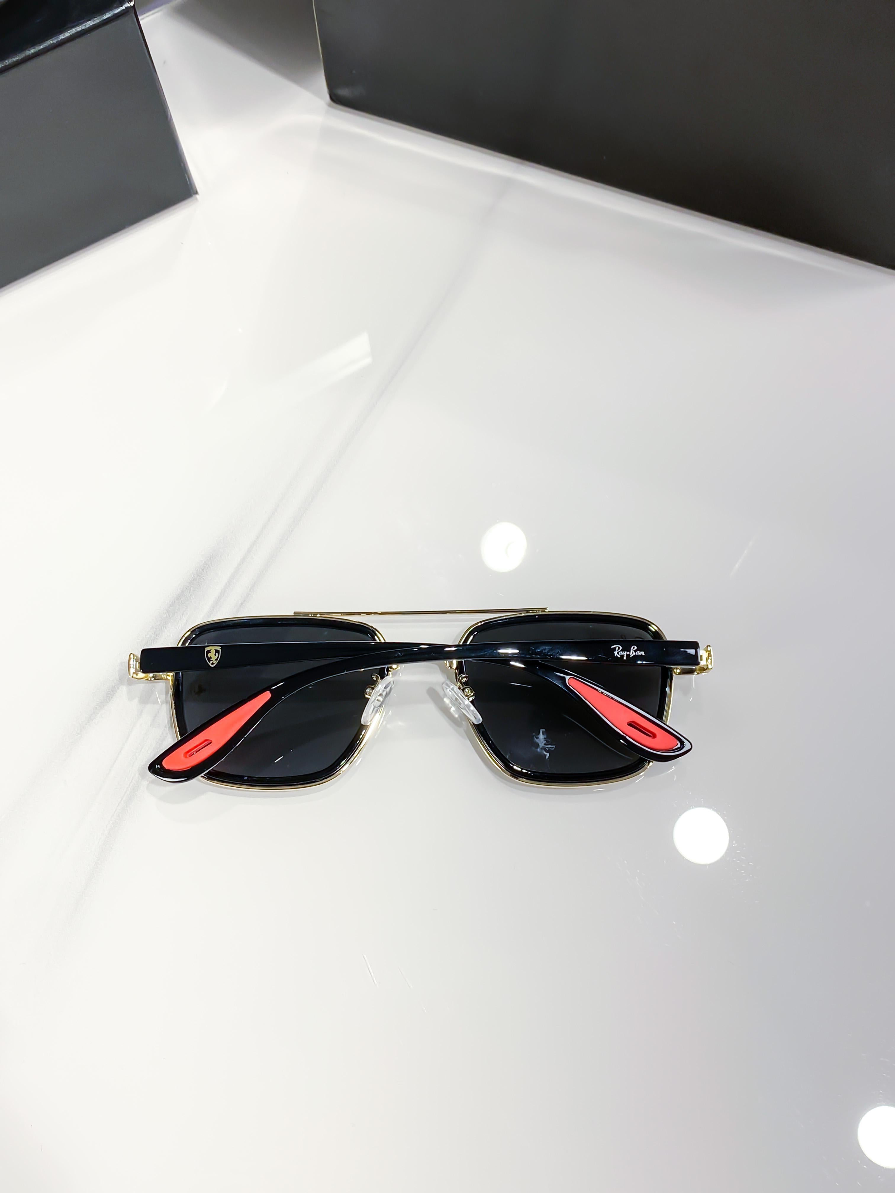RA__YBAN 06 GOLD BLACK   SUNGLASSS