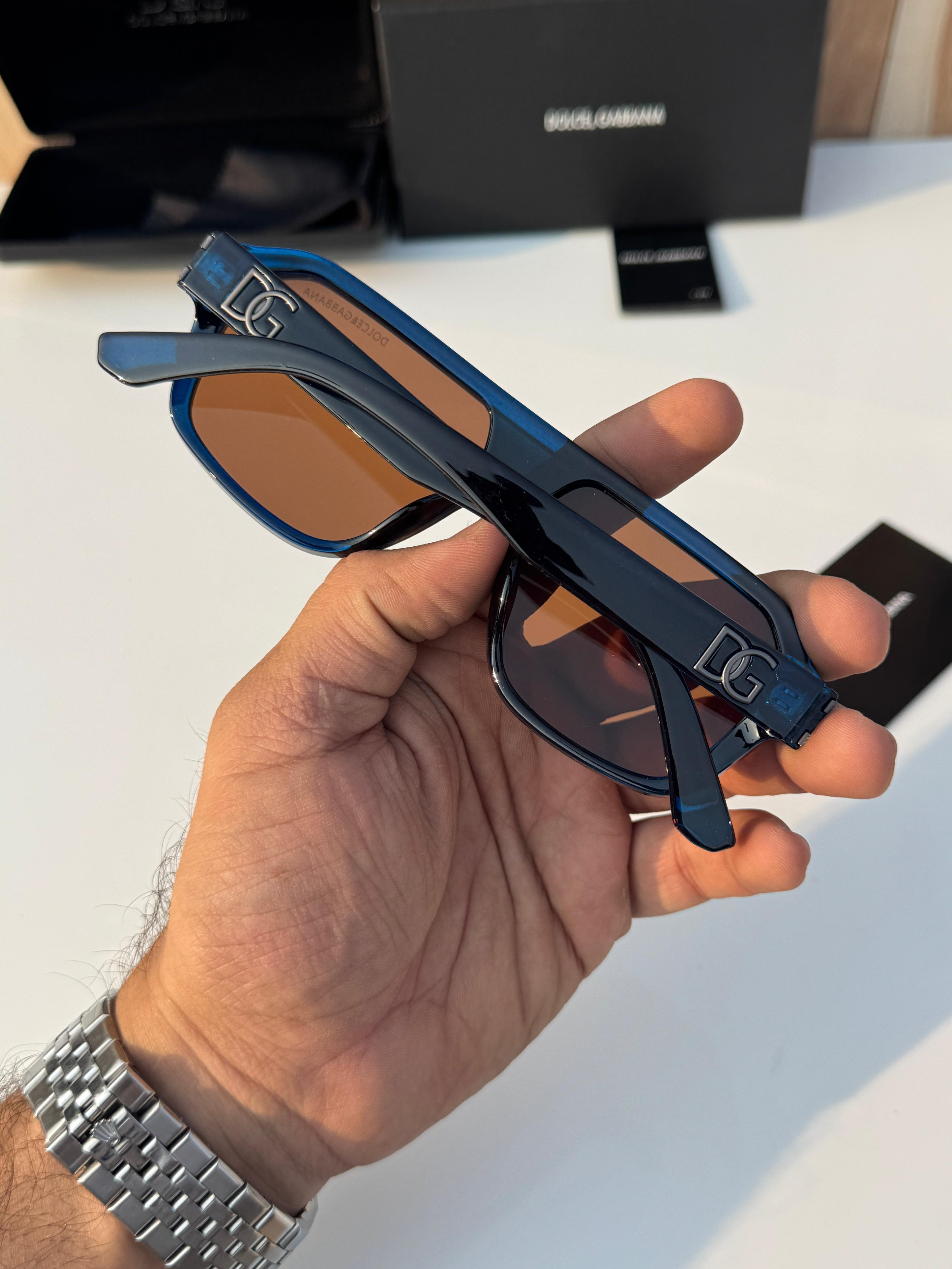 Do_lce & gab__ana 4952 blue brown   SUNGLASS