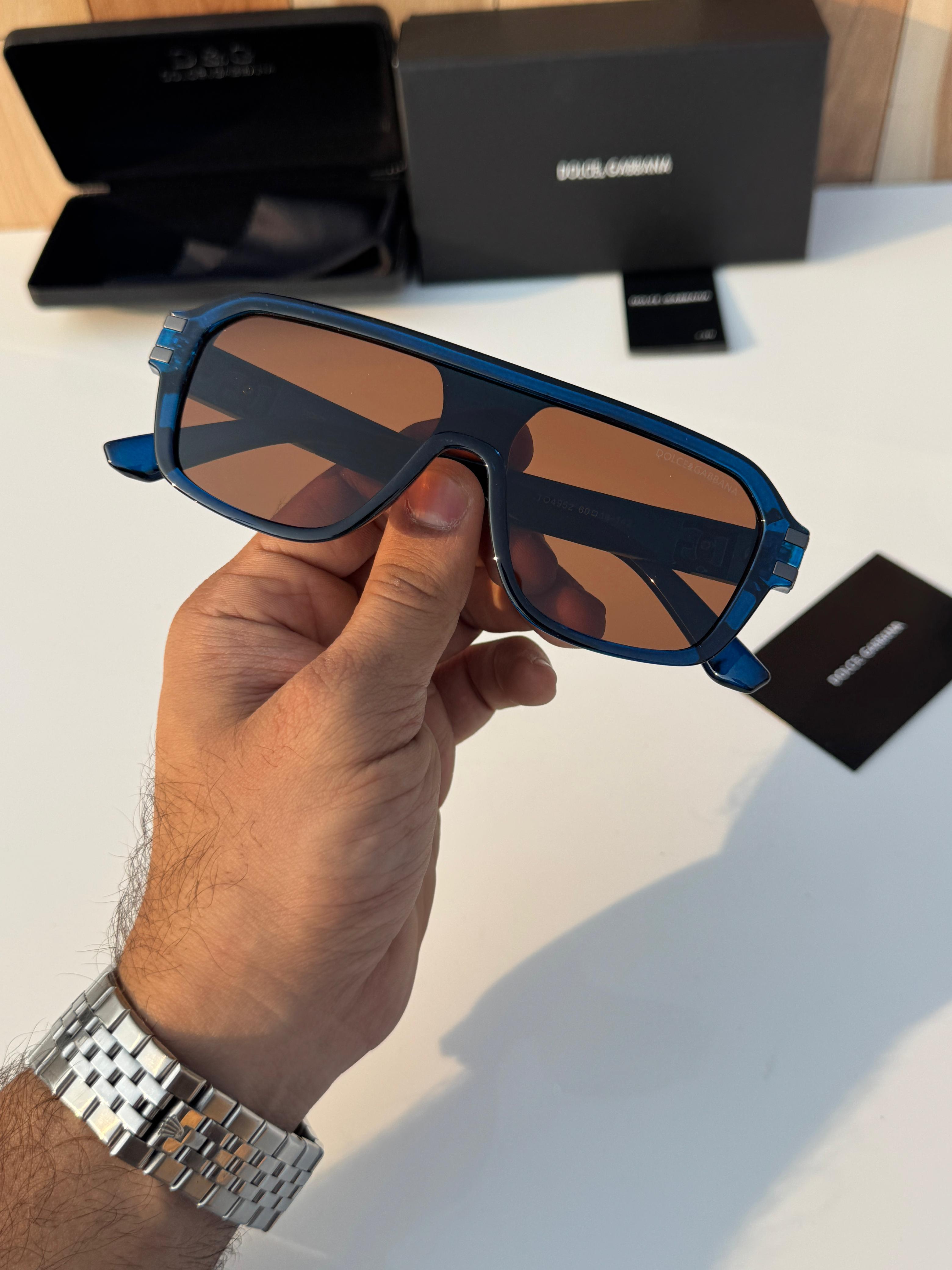 Do_lce & gab__ana 4952 blue brown   SUNGLASS