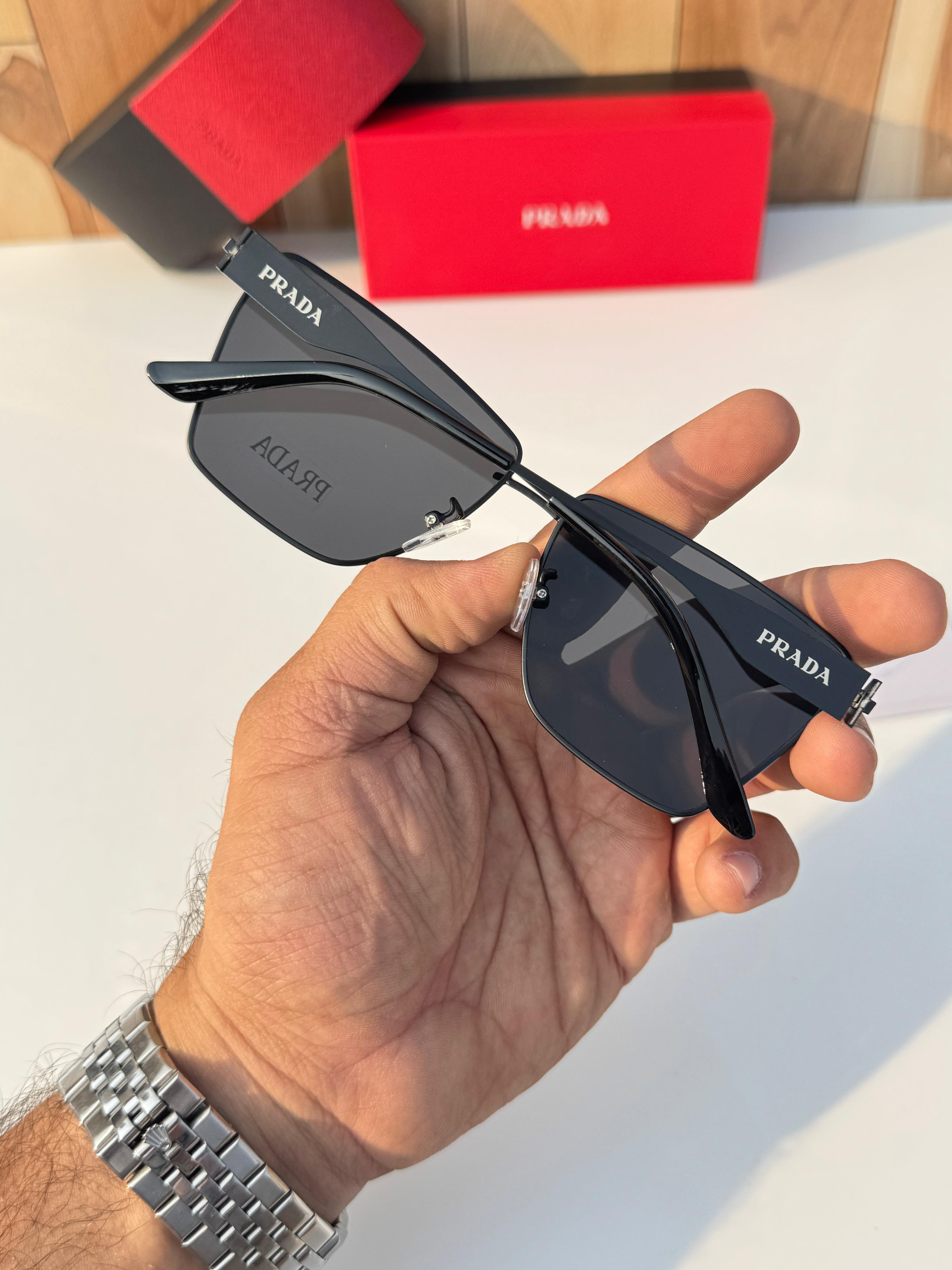Pr__ada 2018 gold black  SUNGLASS