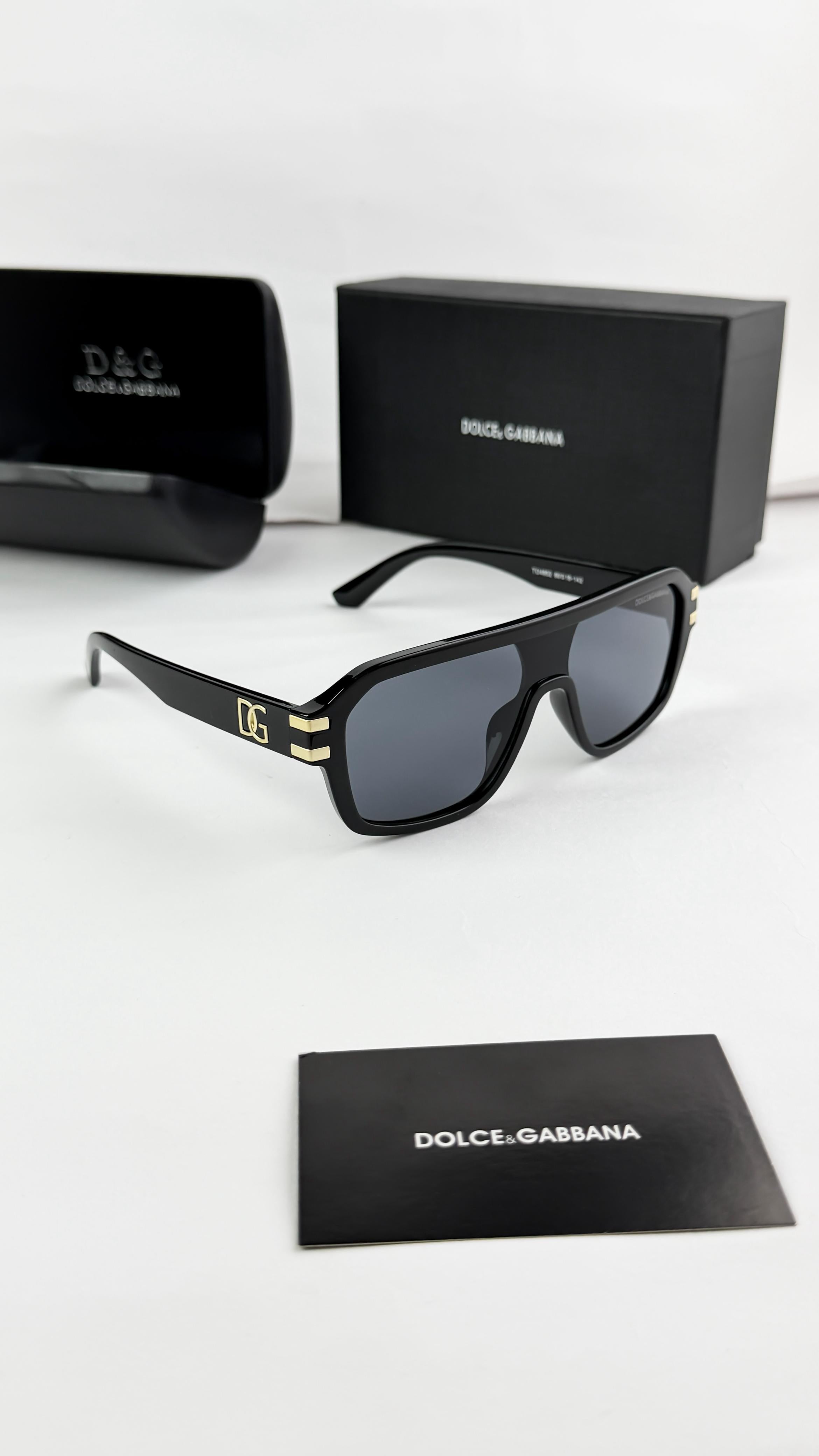 DOL_CE & GABB__NA GOLD BLACK 4962  SUNGLASS