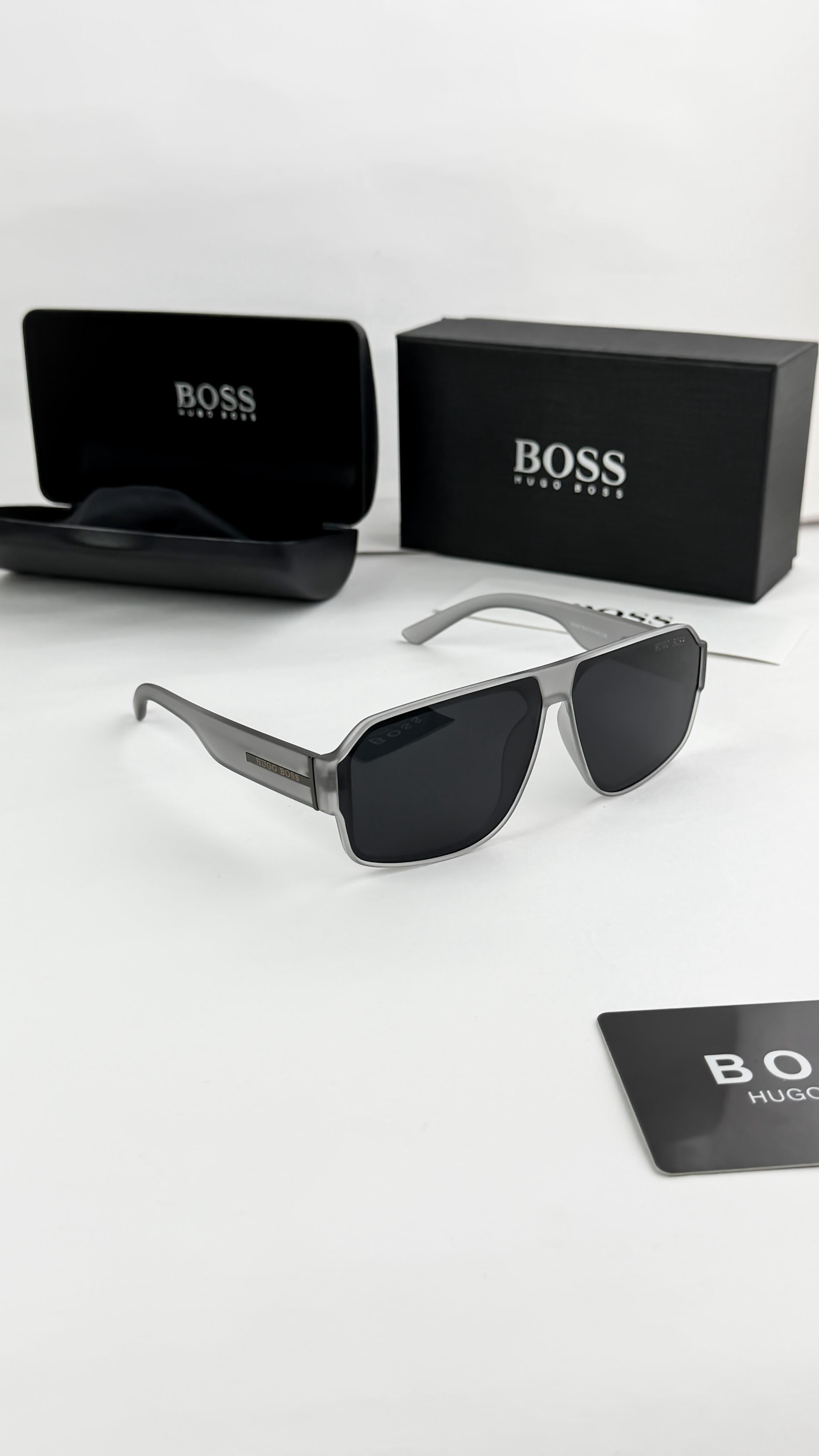 HU__GO BO_S GREY BLACK 26206  SUNGLASS