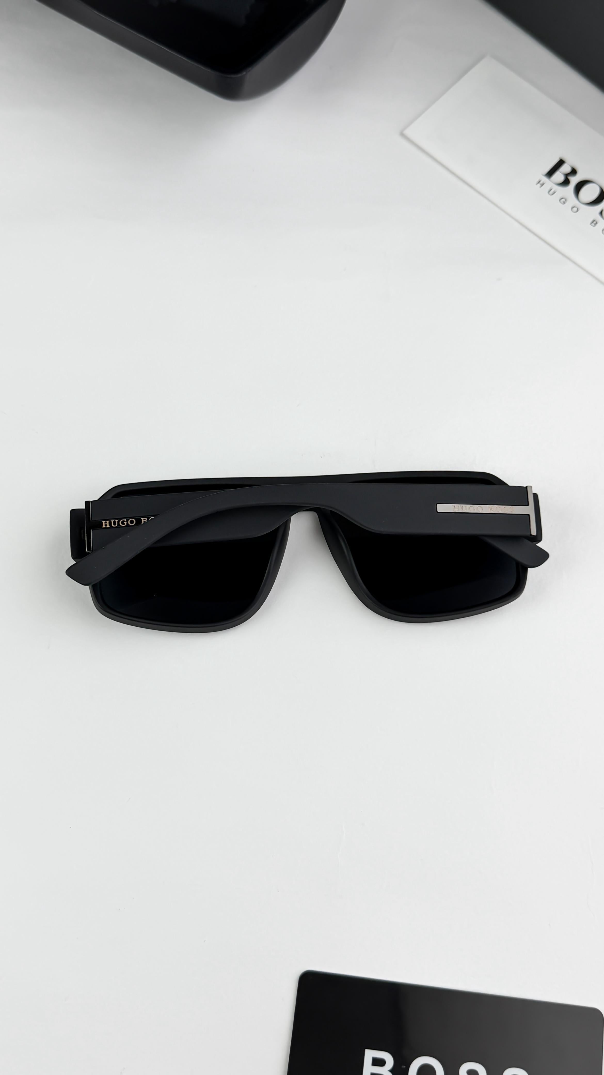 HU__GO BOSS 26206  SUNGLASS