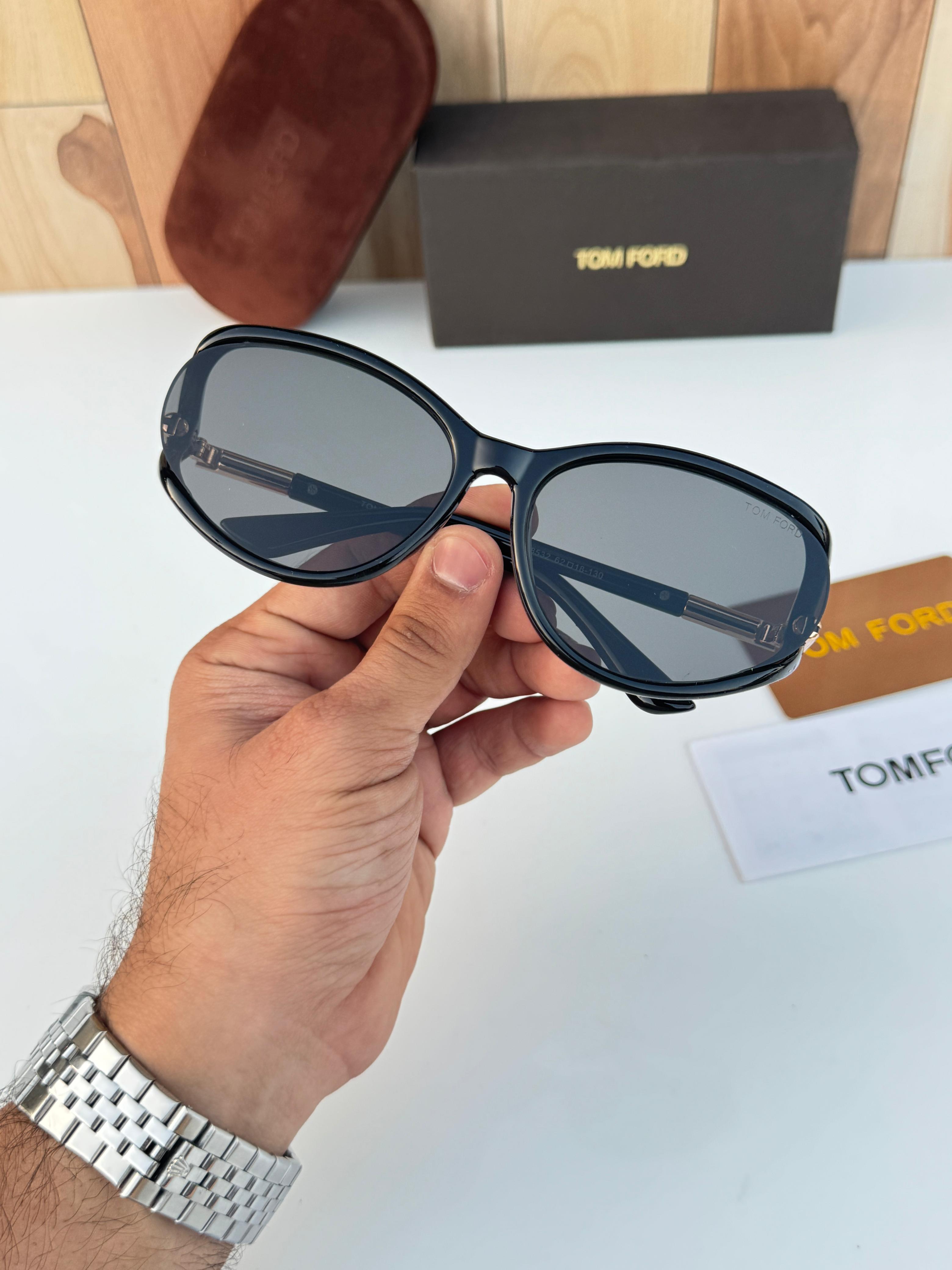 Tomfo__rd 8532 black gold SUNGLASS