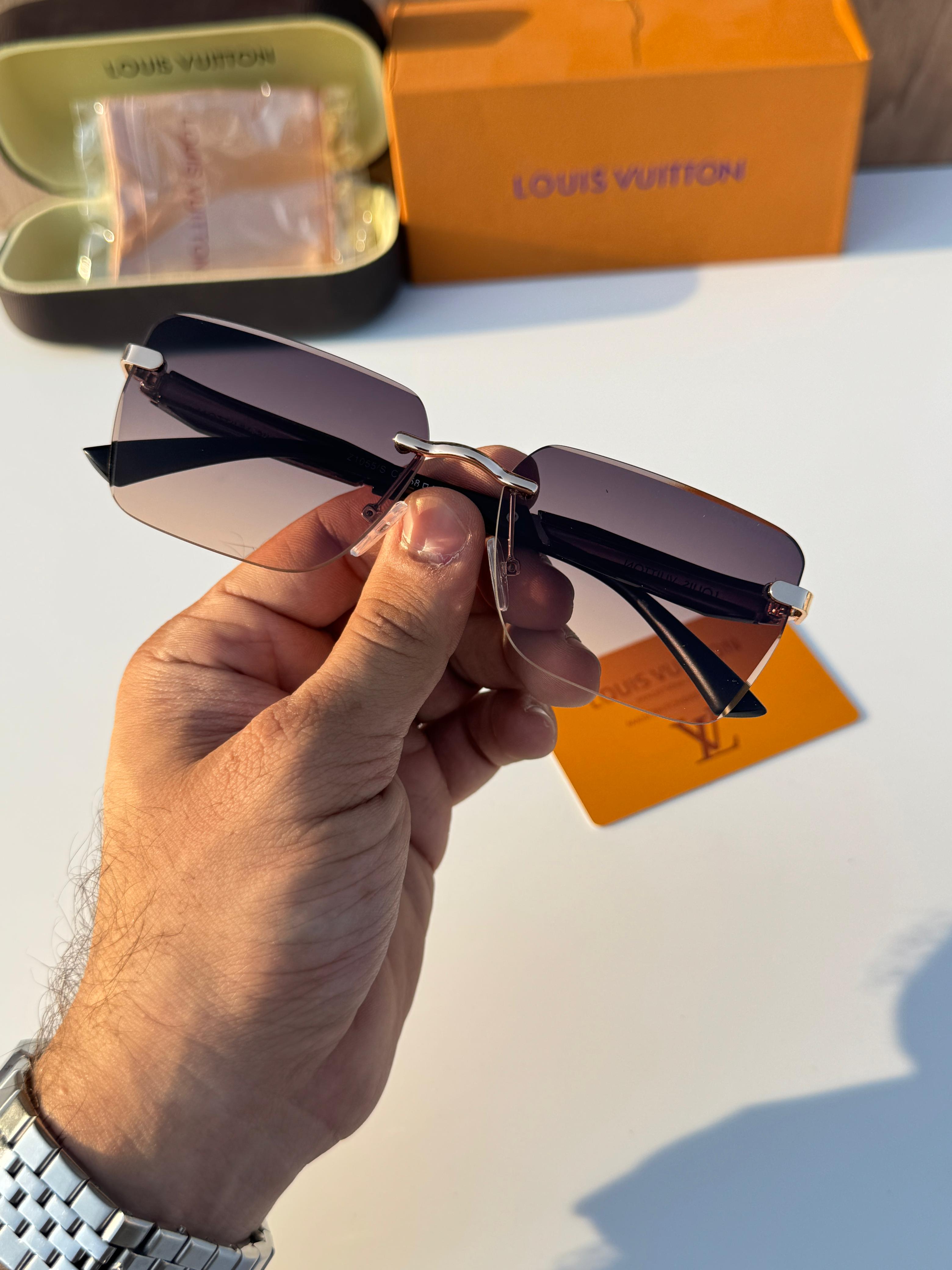 LOU_IUS SUNGLASS A