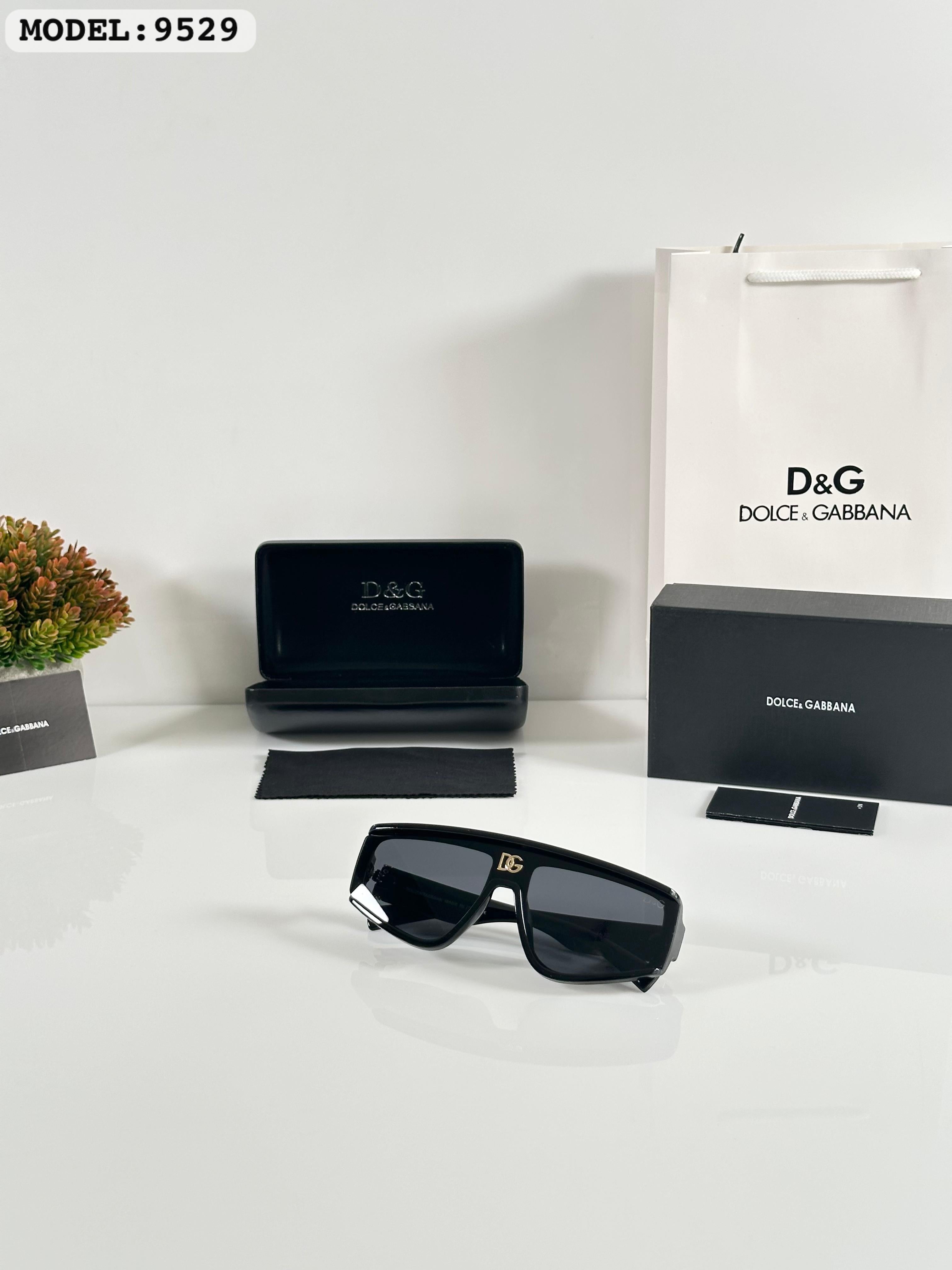 DOLC__E & GAB_ANA 9529 BLACK  SUNGLASS