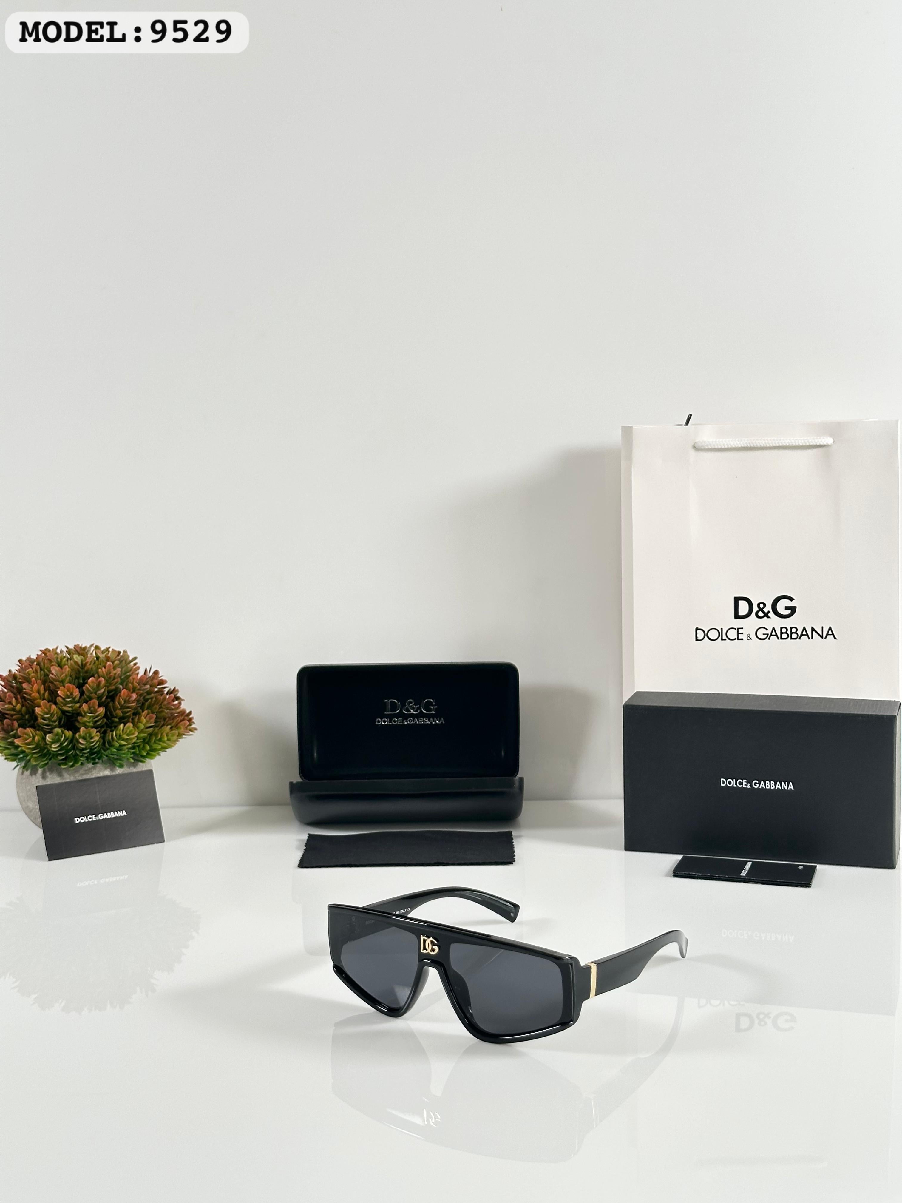 DOLC__E & GAB_ANA 9529 BLACK  SUNGLASS