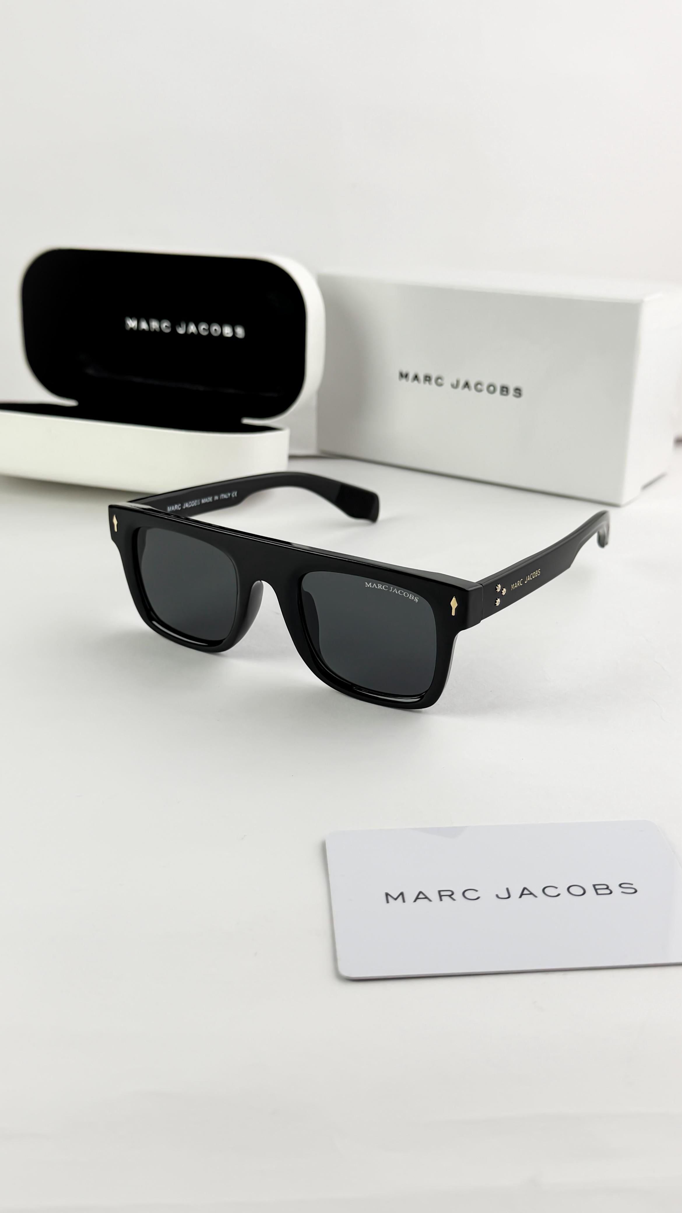 MA_RC JACBS BLACK SUNGLASS
