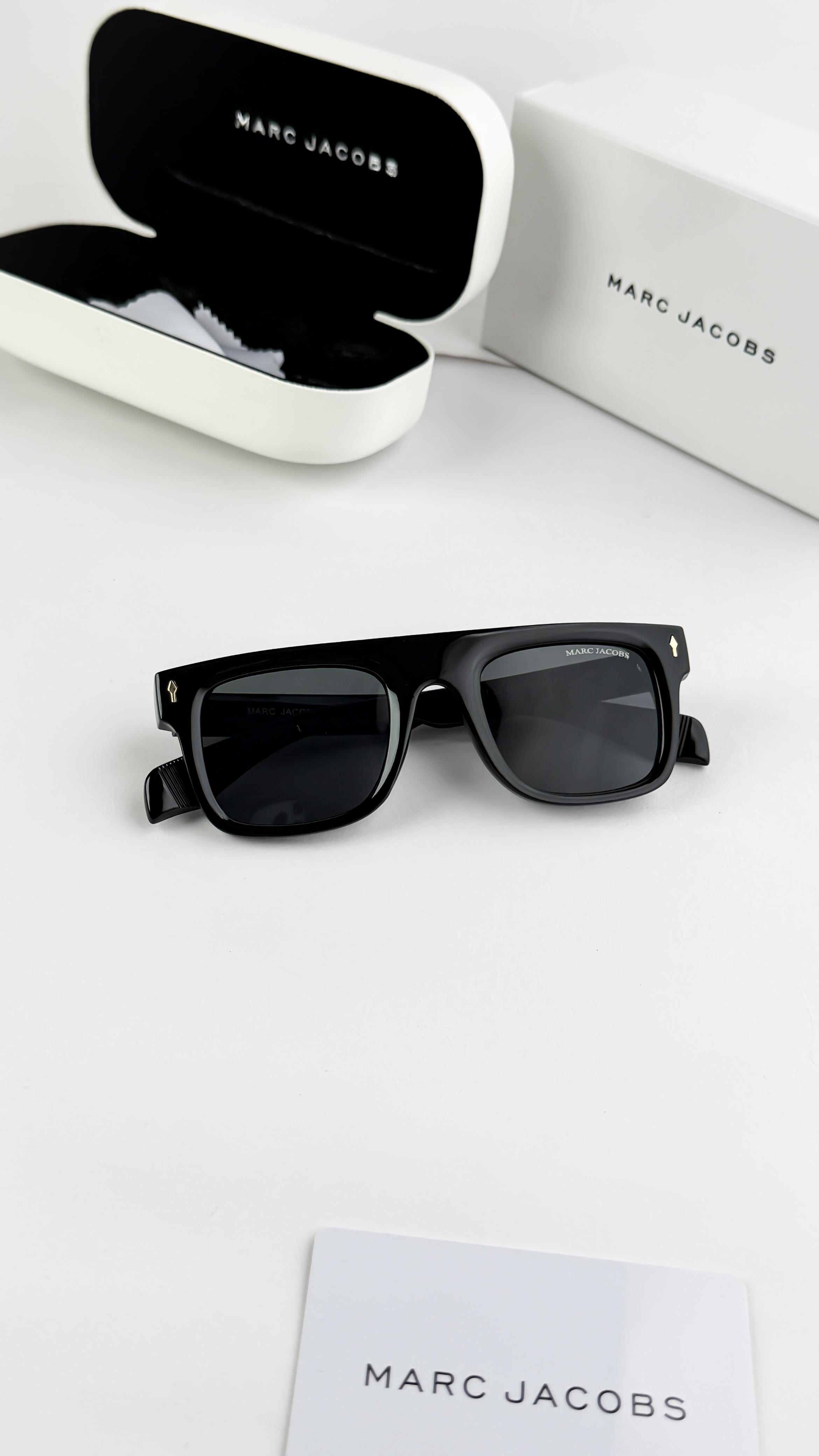 MA_RC JACBS BLACK SUNGLASS