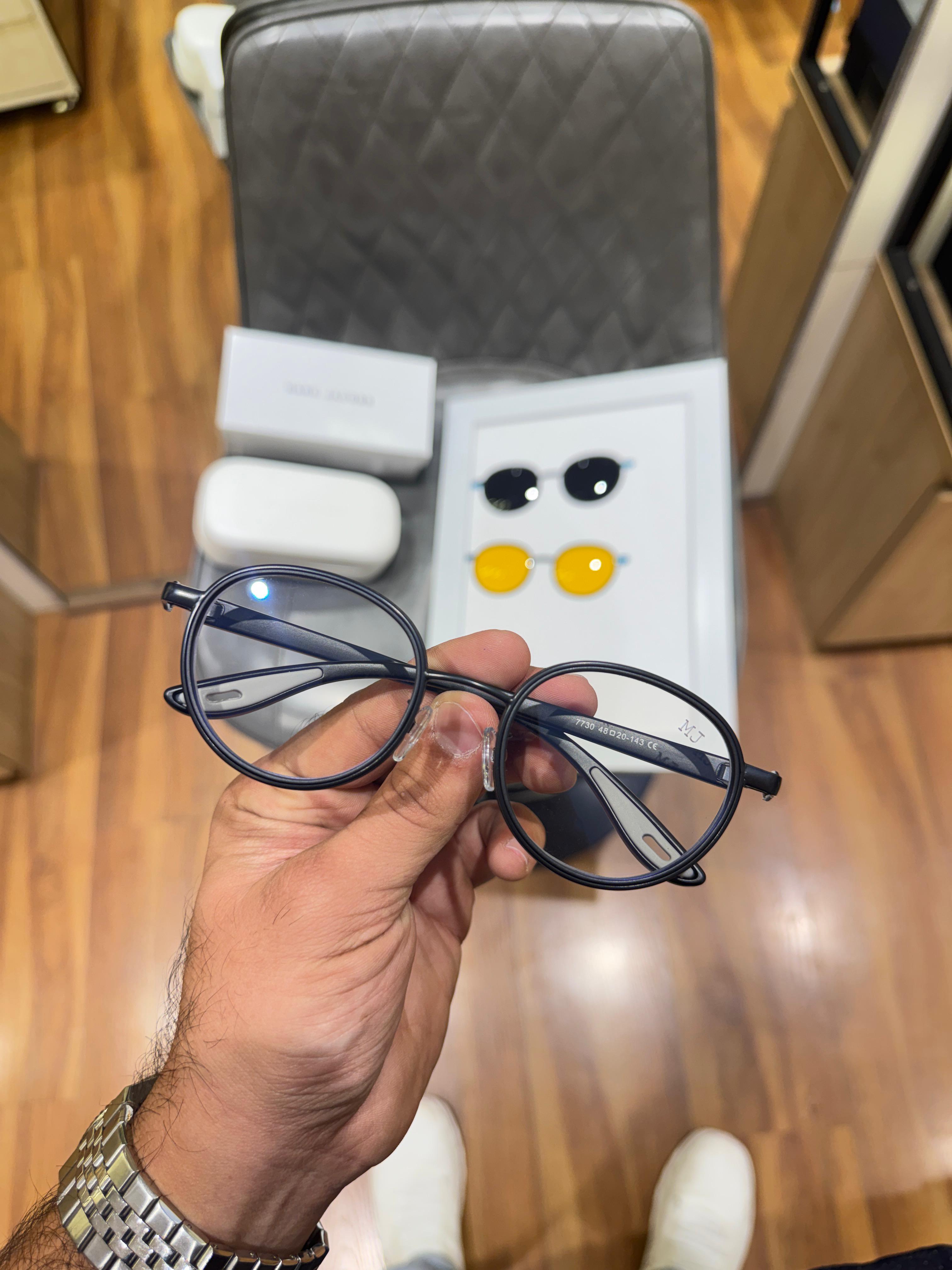MARCK_KACOBS ATTAECHMENT SUNGLASS