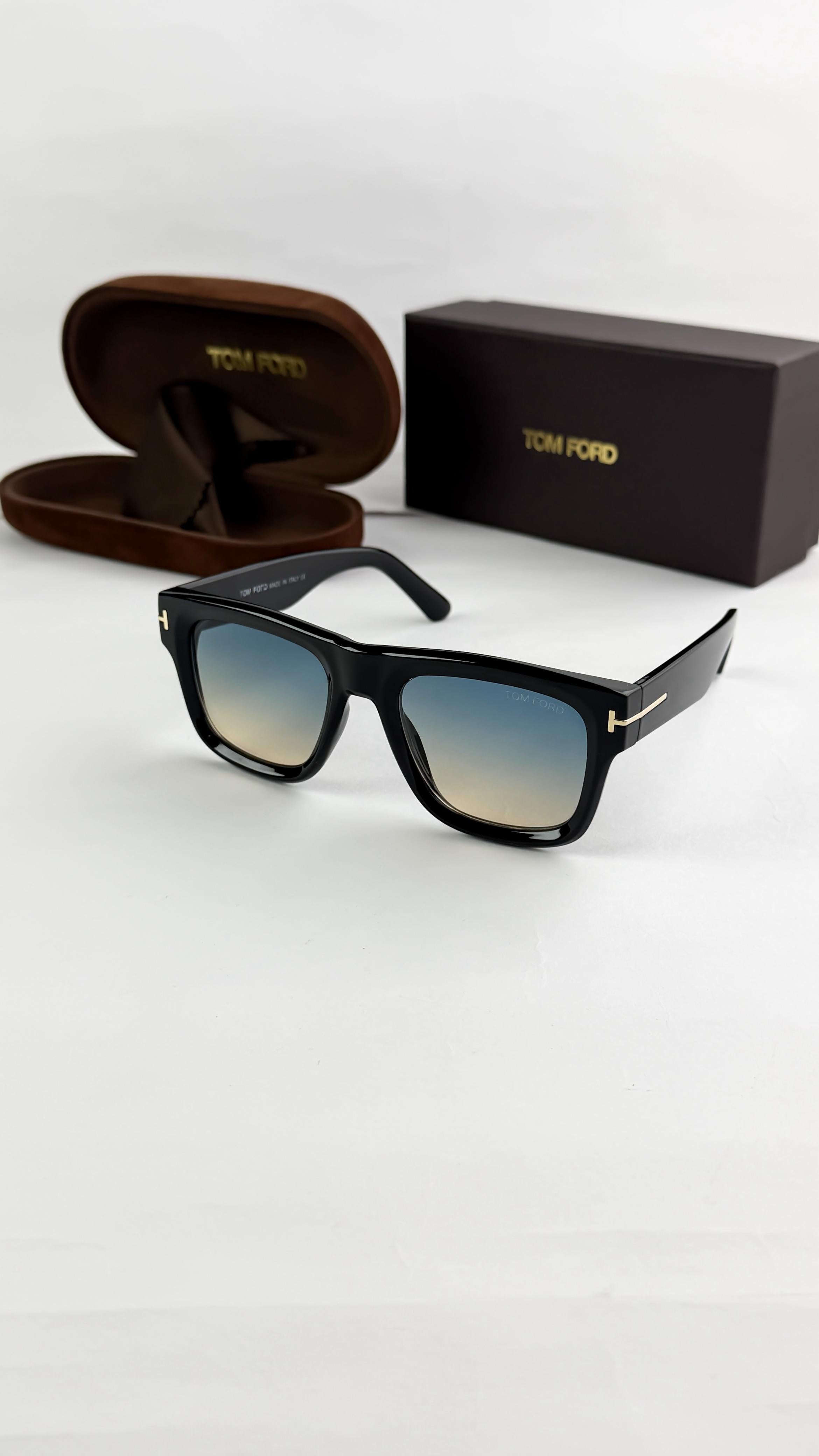 TO_MFORD SEA GREEN  SUNGLASS