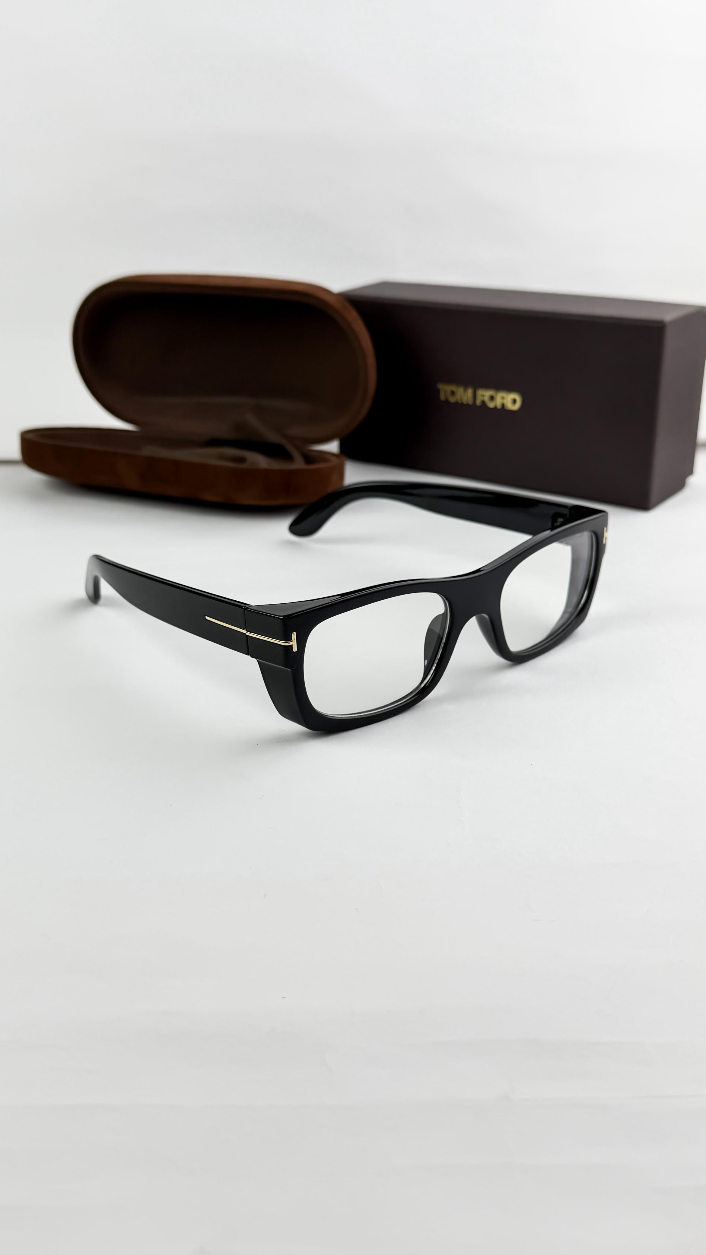 TOMF__ORD BLACK PLANO  SUNGLASS