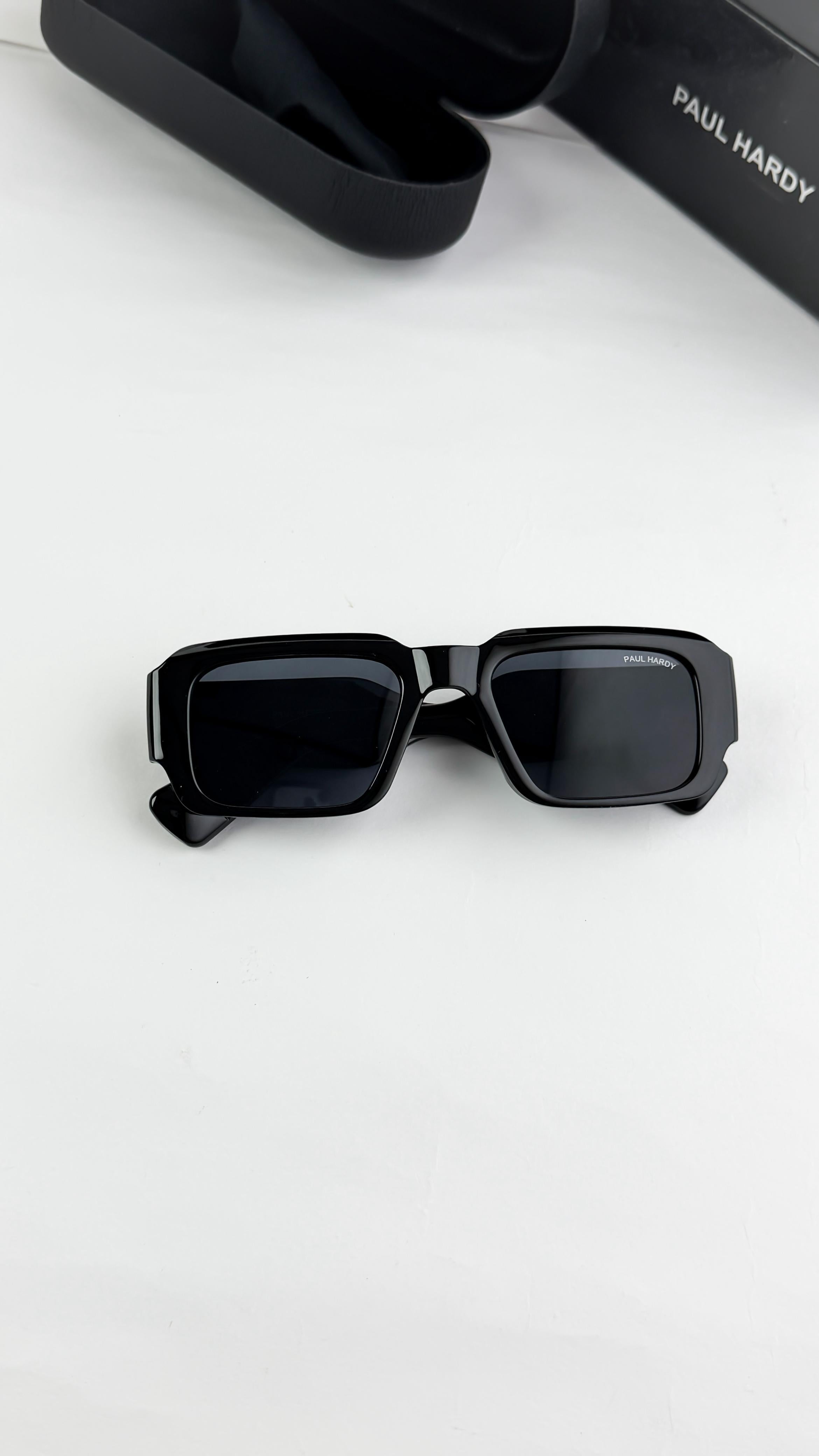 PA_UL HA_DY BLACK COAL  SUNGLASS