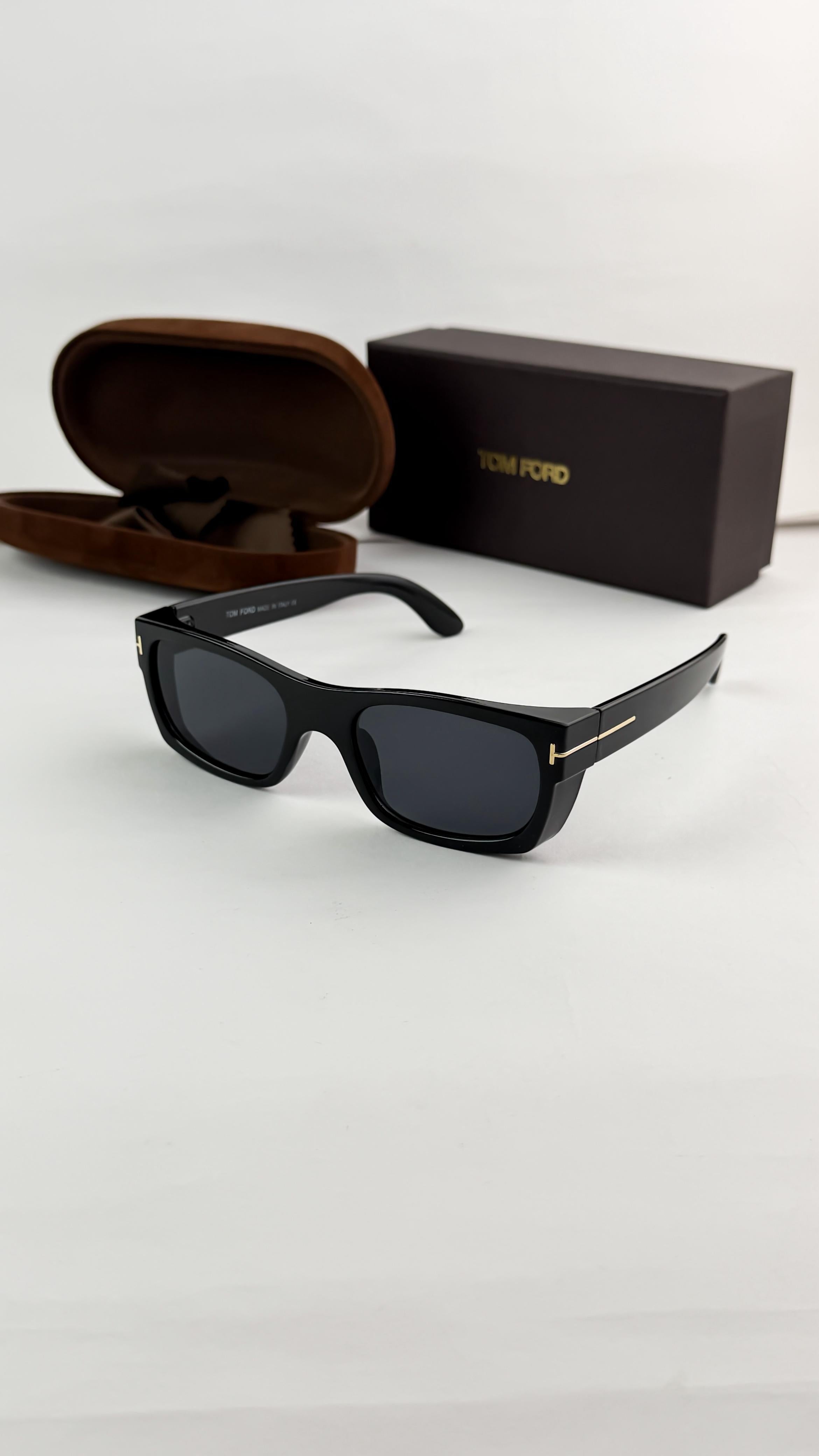 TOM__FORD BLACK 294  SUNGLASSS